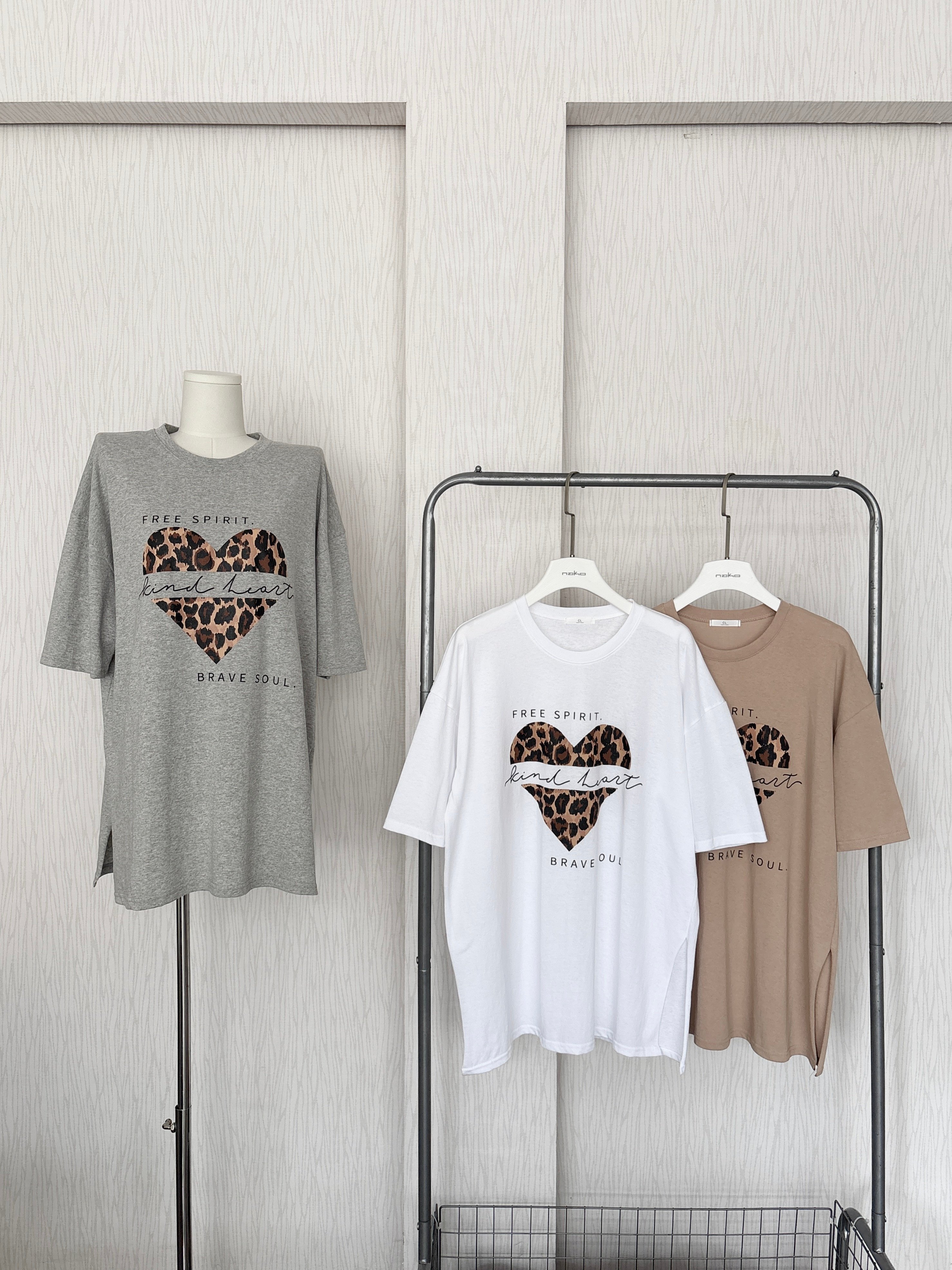 5月連線🇰🇷豹紋愛心側開衩棉質寬鬆T恤