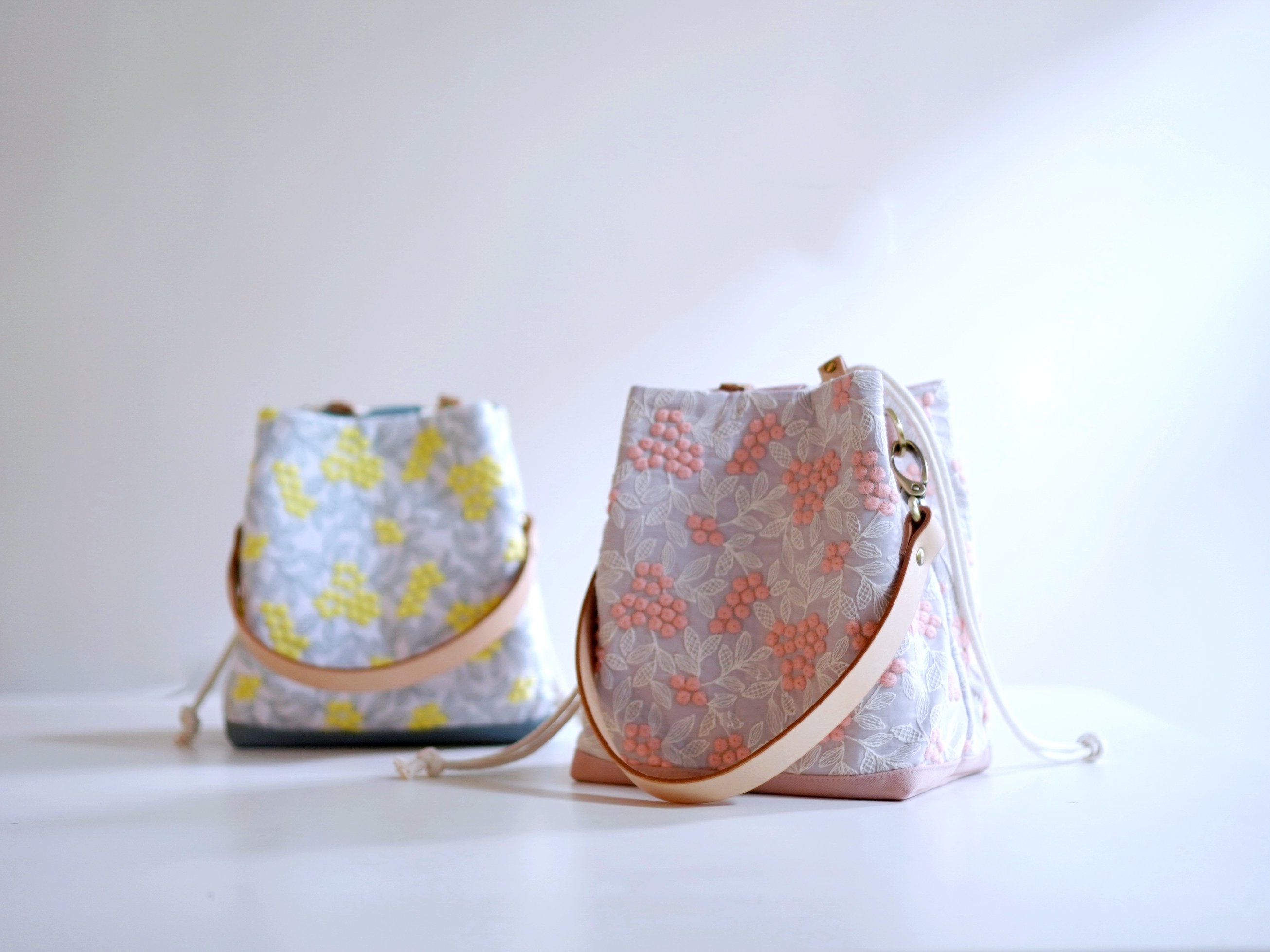 DIY材料包: 莓果刺繡 小水桶包