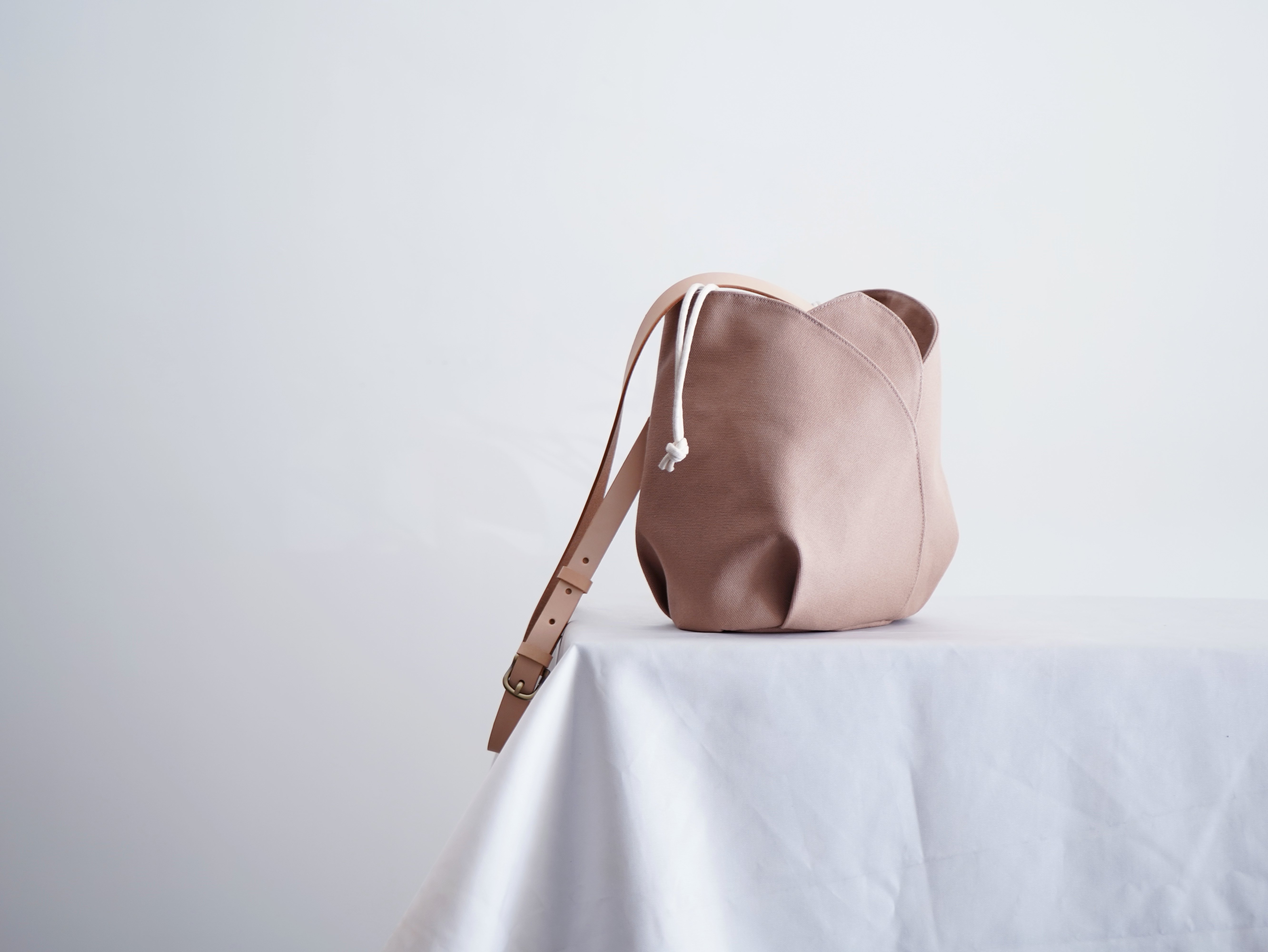 DIY材料包： 鬱金香 皮革帆布肩背包