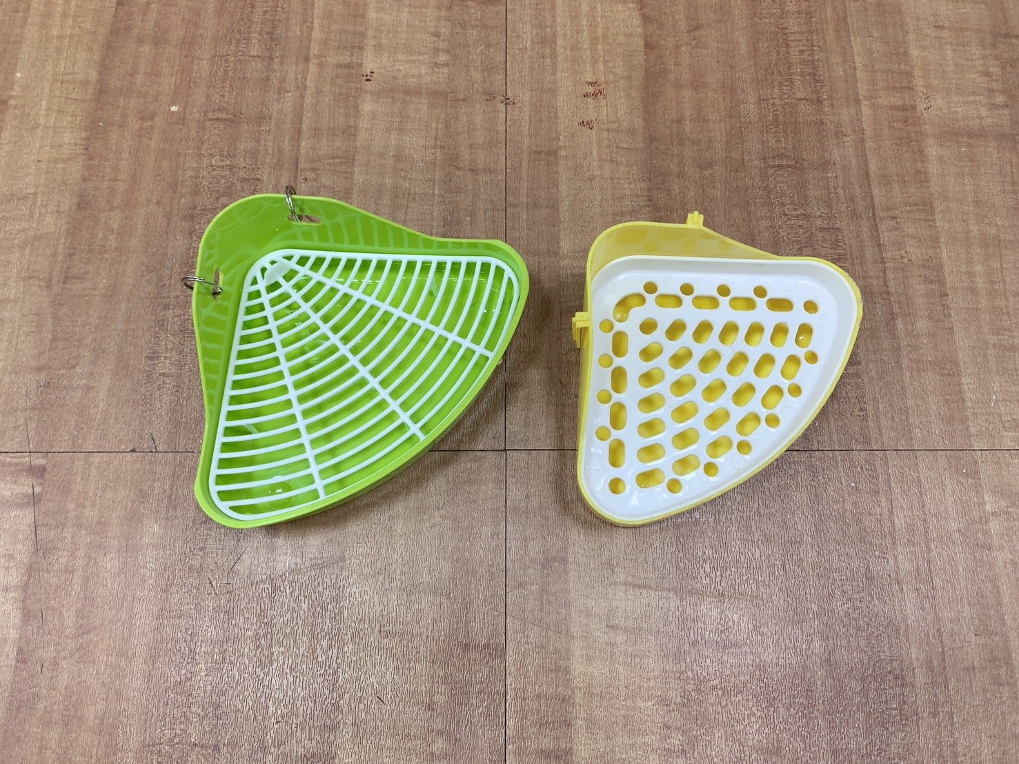 二手兔子便盆(三角型)