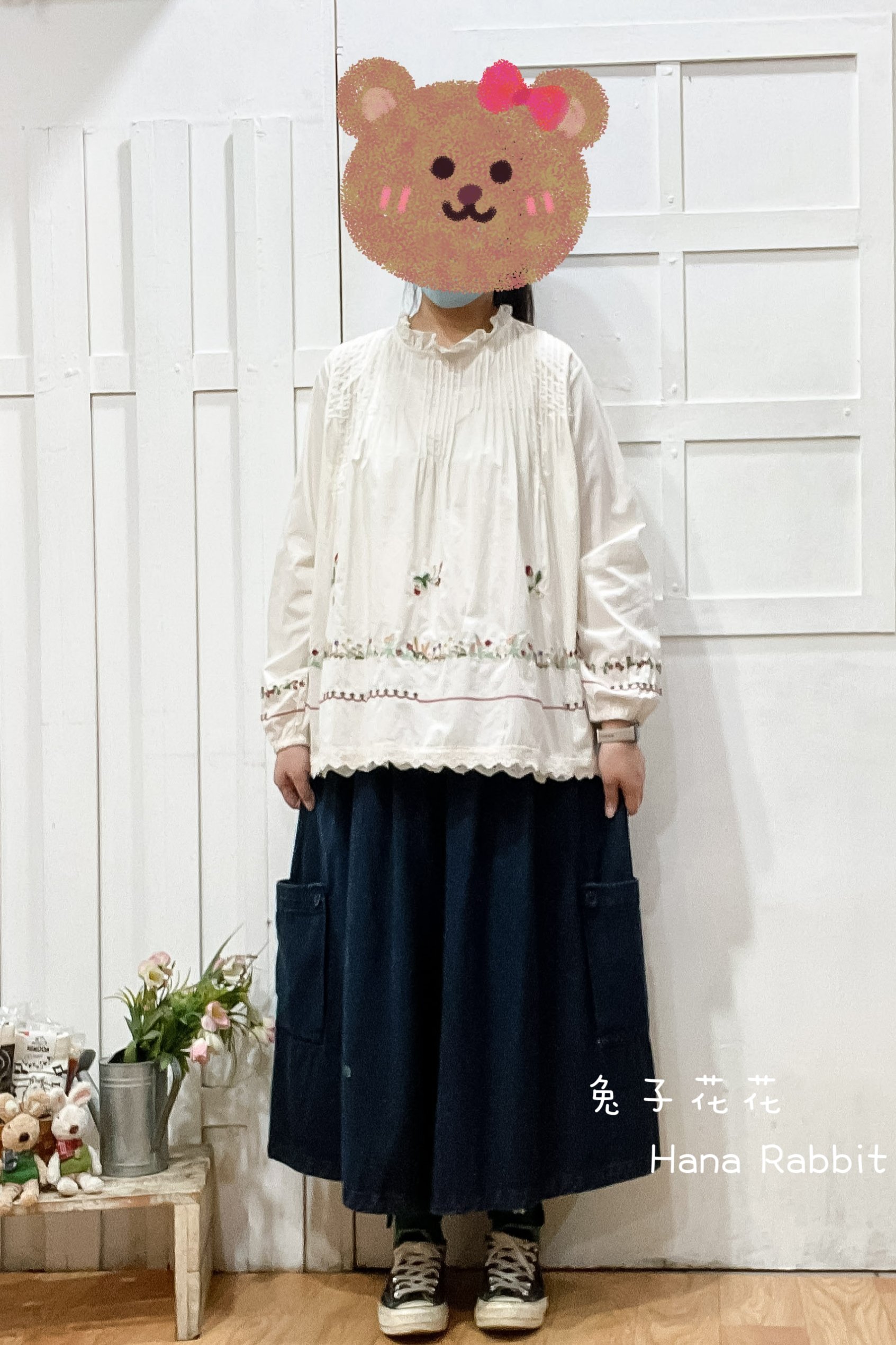 森系刺繡花木耳領壓折棉紗上衣 14134