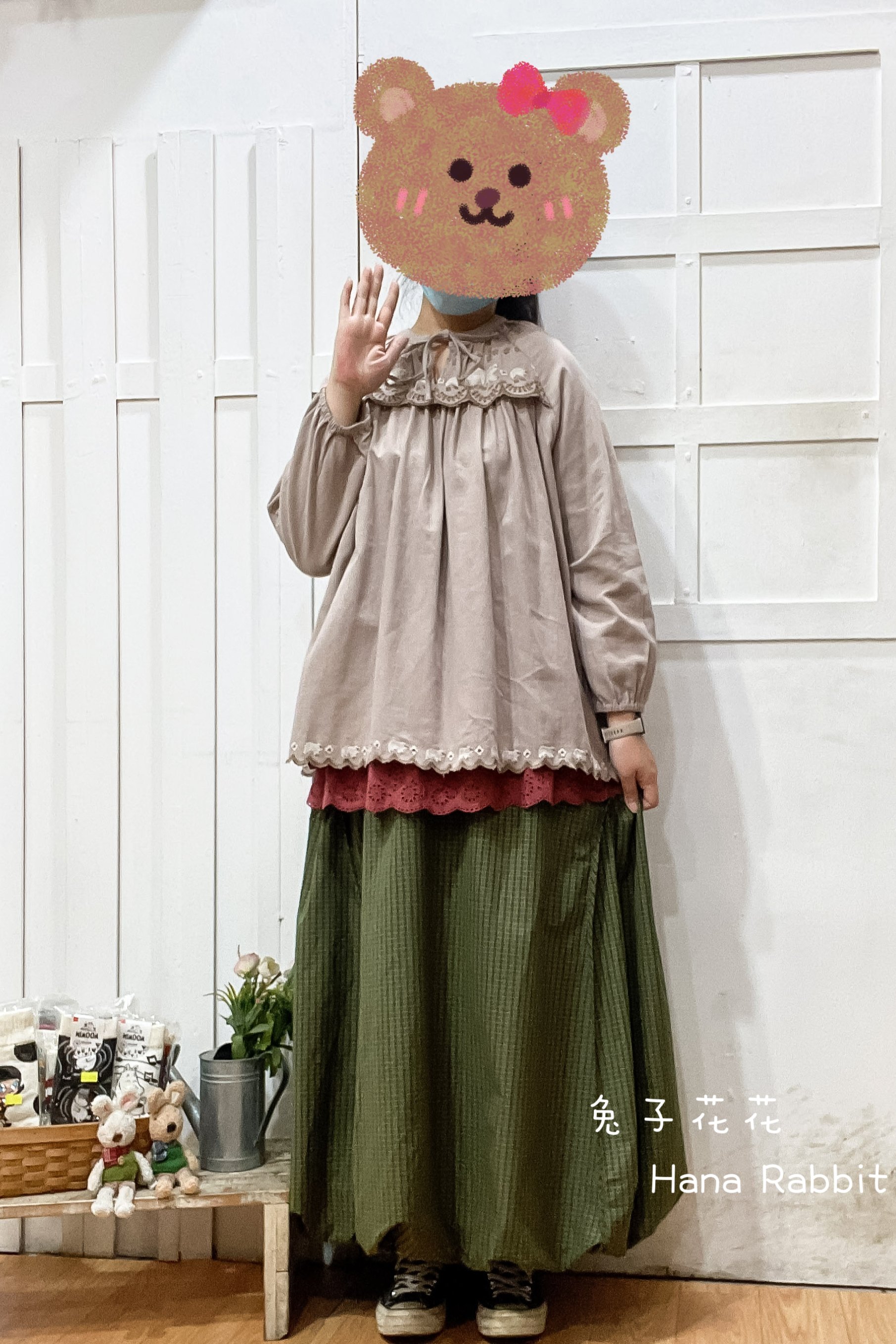 森系重工北極熊棉麻造型上衣(灰杏) 15604