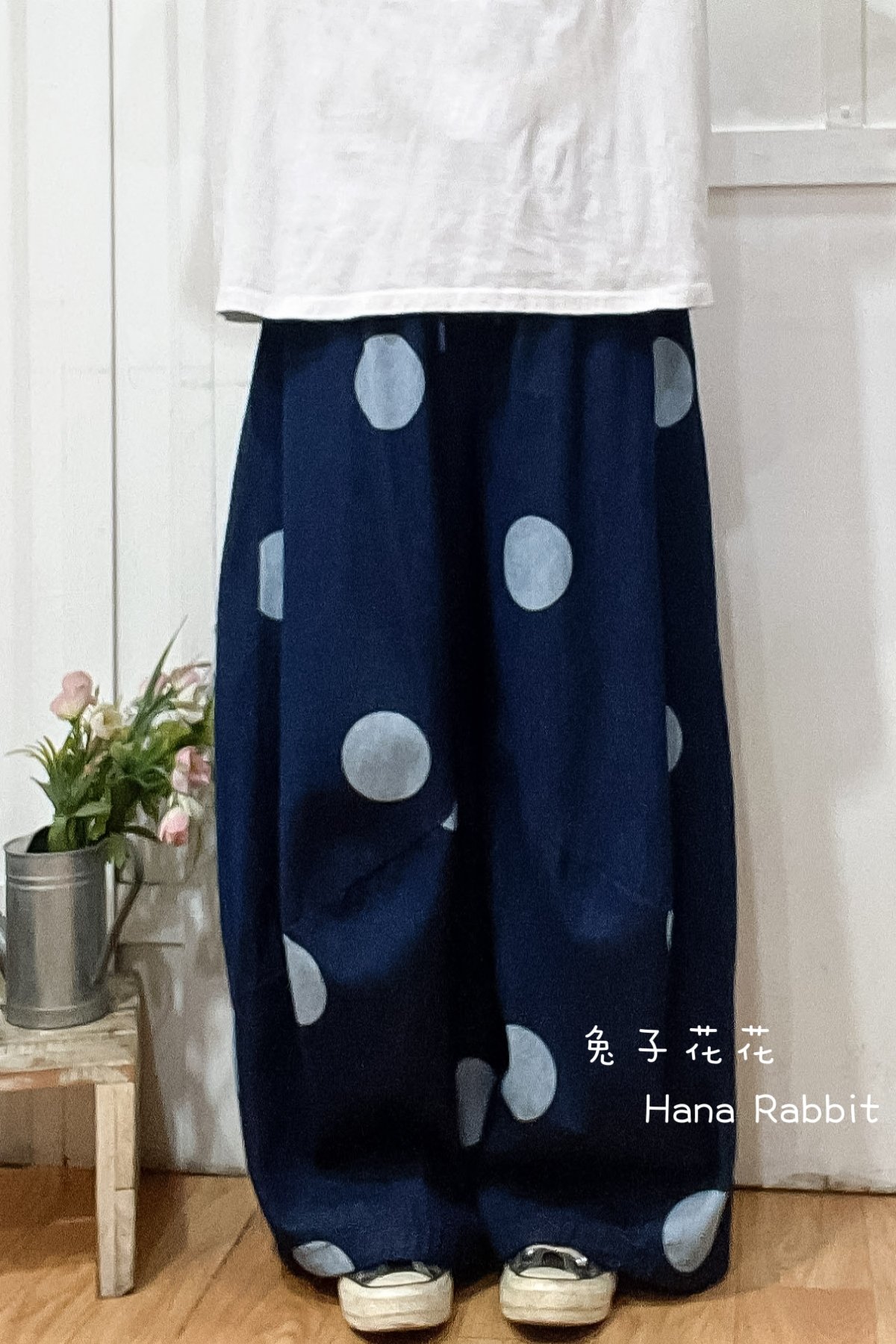 WE家慵懶波點剪裁造型褲(白點) 19363