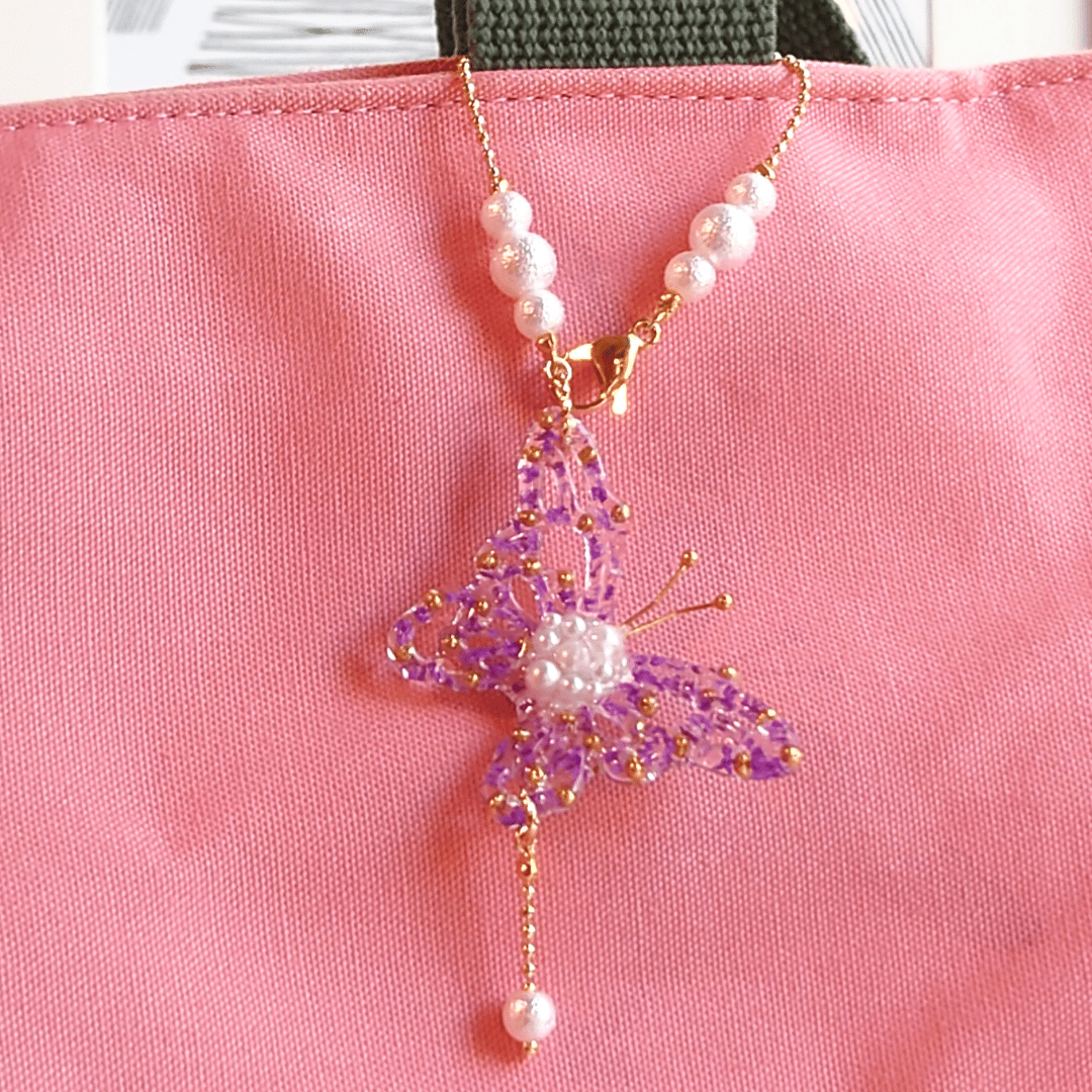 UV蕾絲花 立體蝴蝶吊飾