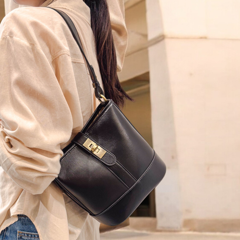 Muse真皮銅釦兩用桶包