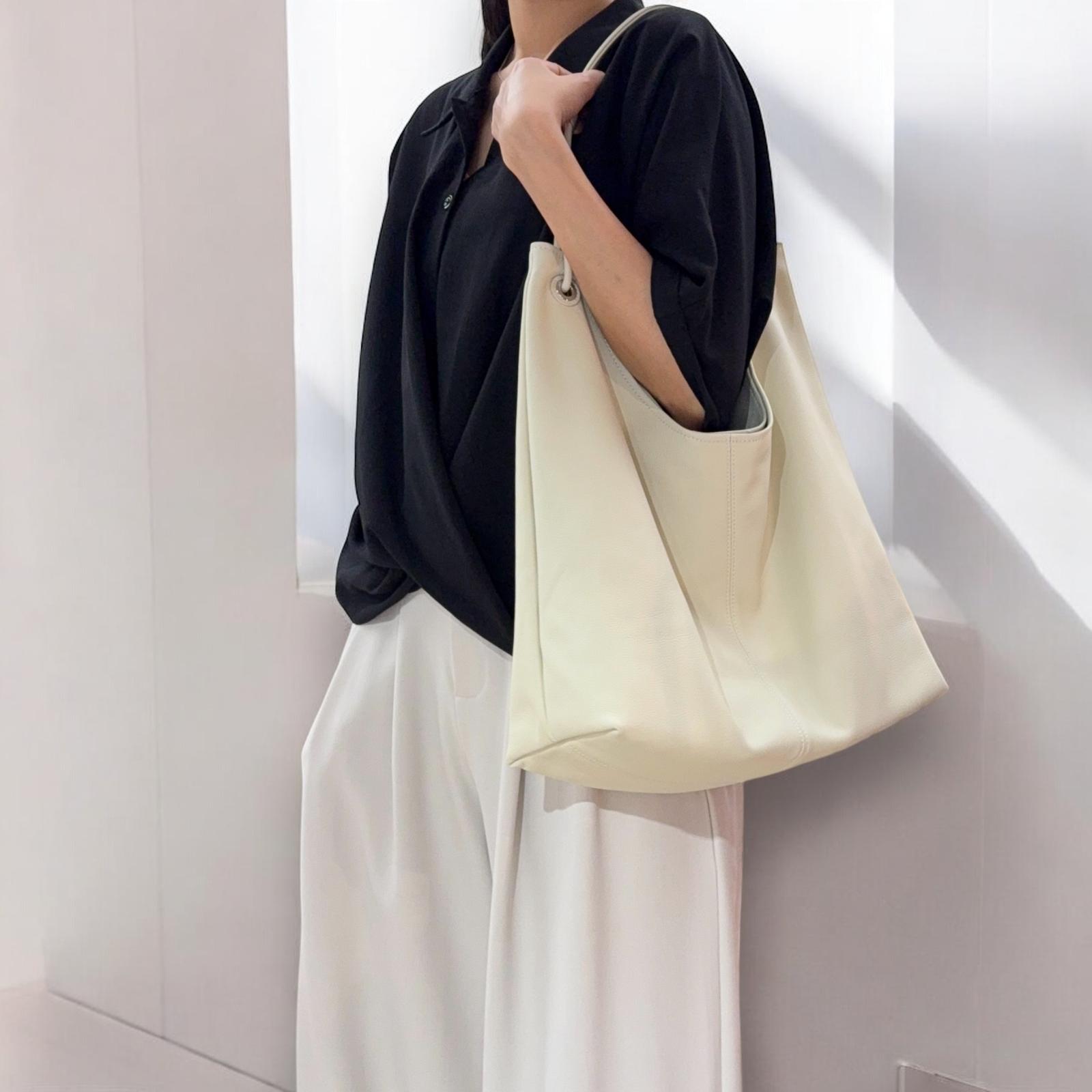 Verso Libre自由詩行真皮垂墜托特包-白色