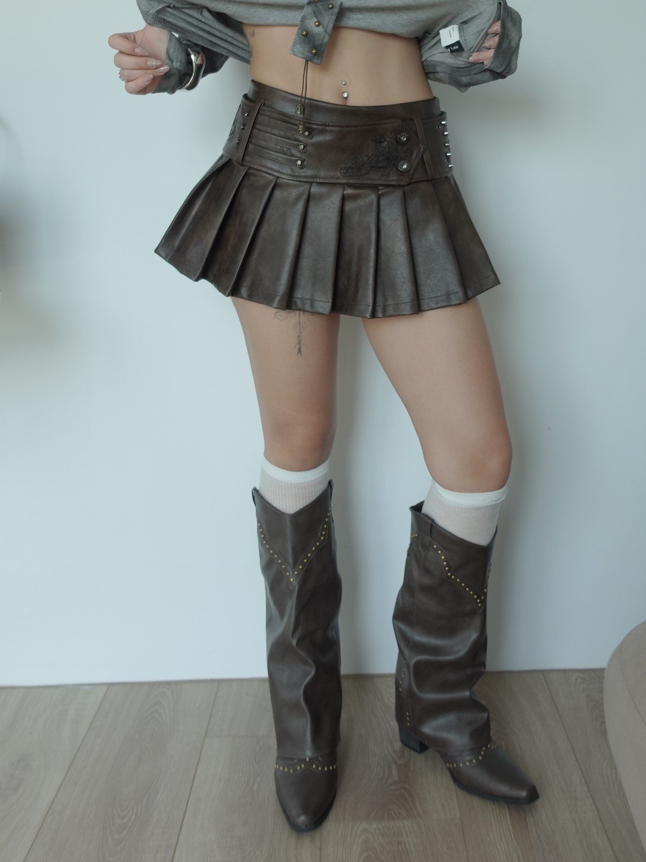 腰封刺繡紋低腰百褶裙