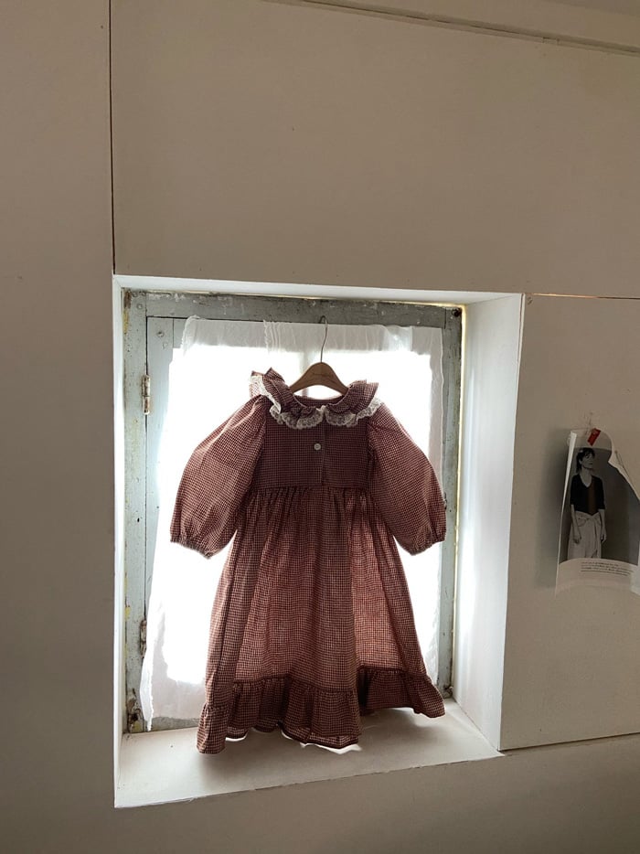 復古荷葉格洋裝