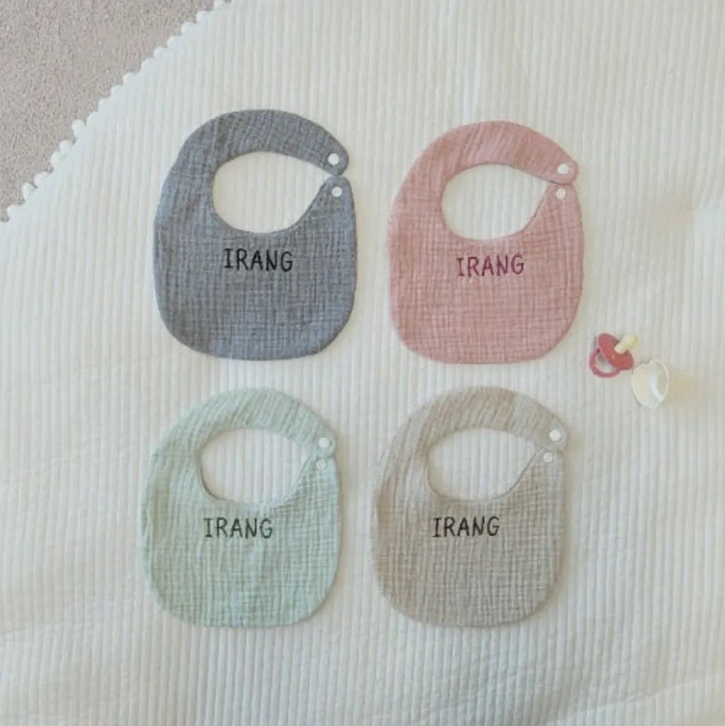 手工刺繡六層紗圍兜