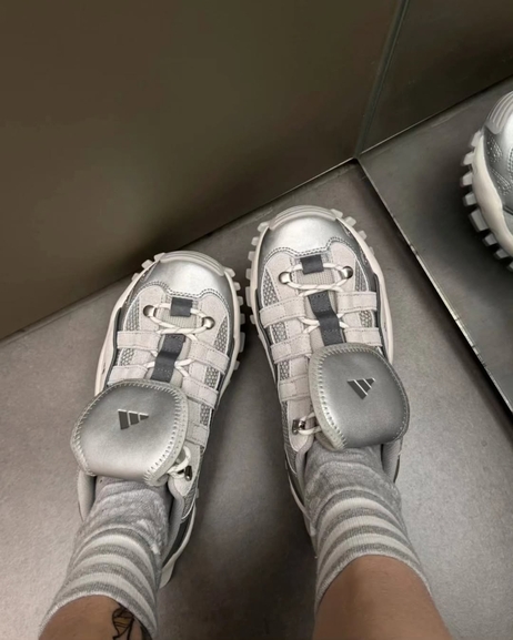 【超希少】FARMコラボ　ボタニカルadidasoriginals レギンス　M 超希少】FARMコラボ ボタニカルadidasoriginals レギンス M
