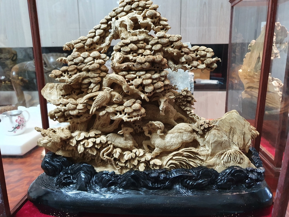 沉香收藏| 木雕藝術品- 石至名歸