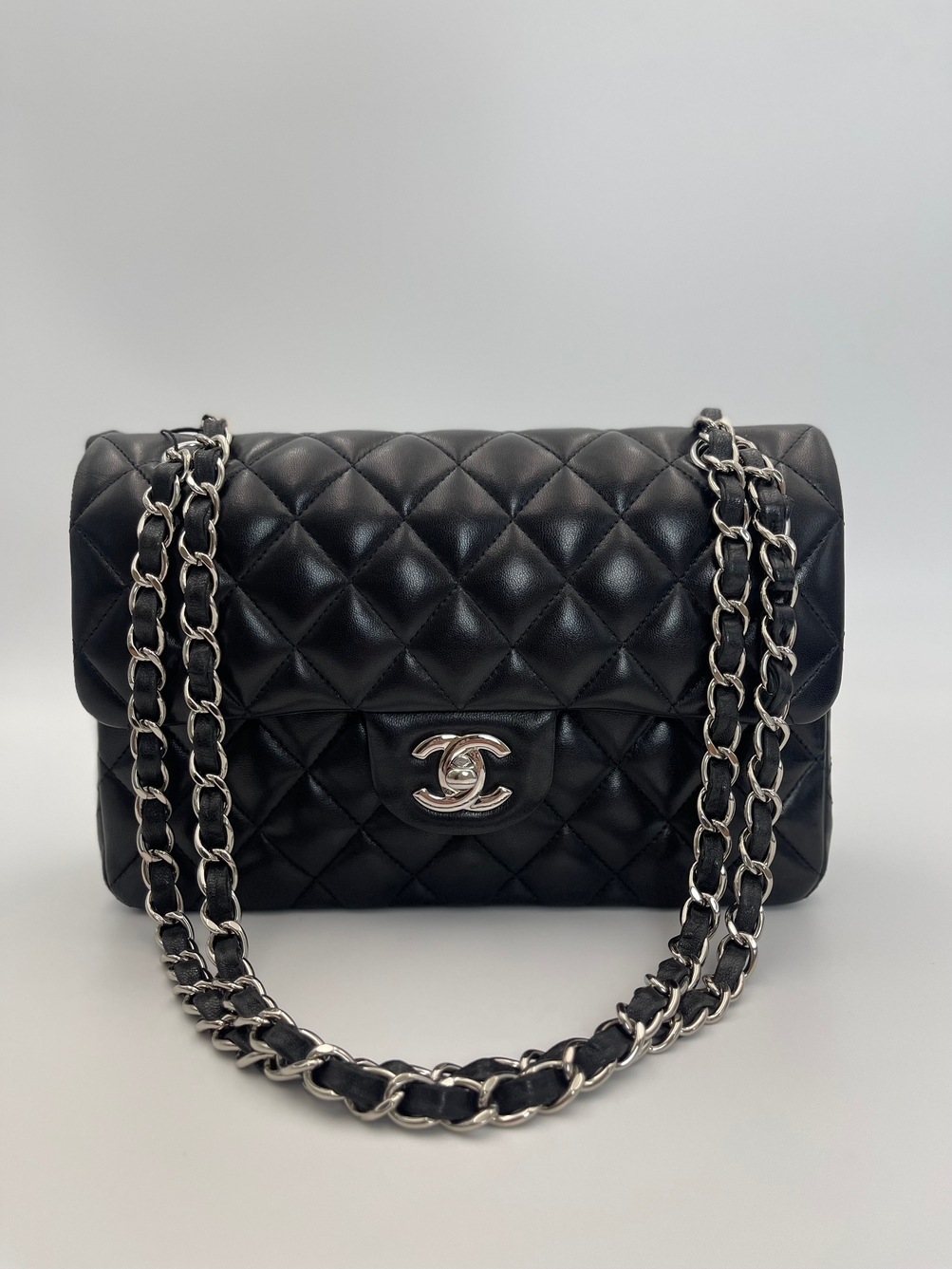 Chanel - Fashion vintage house