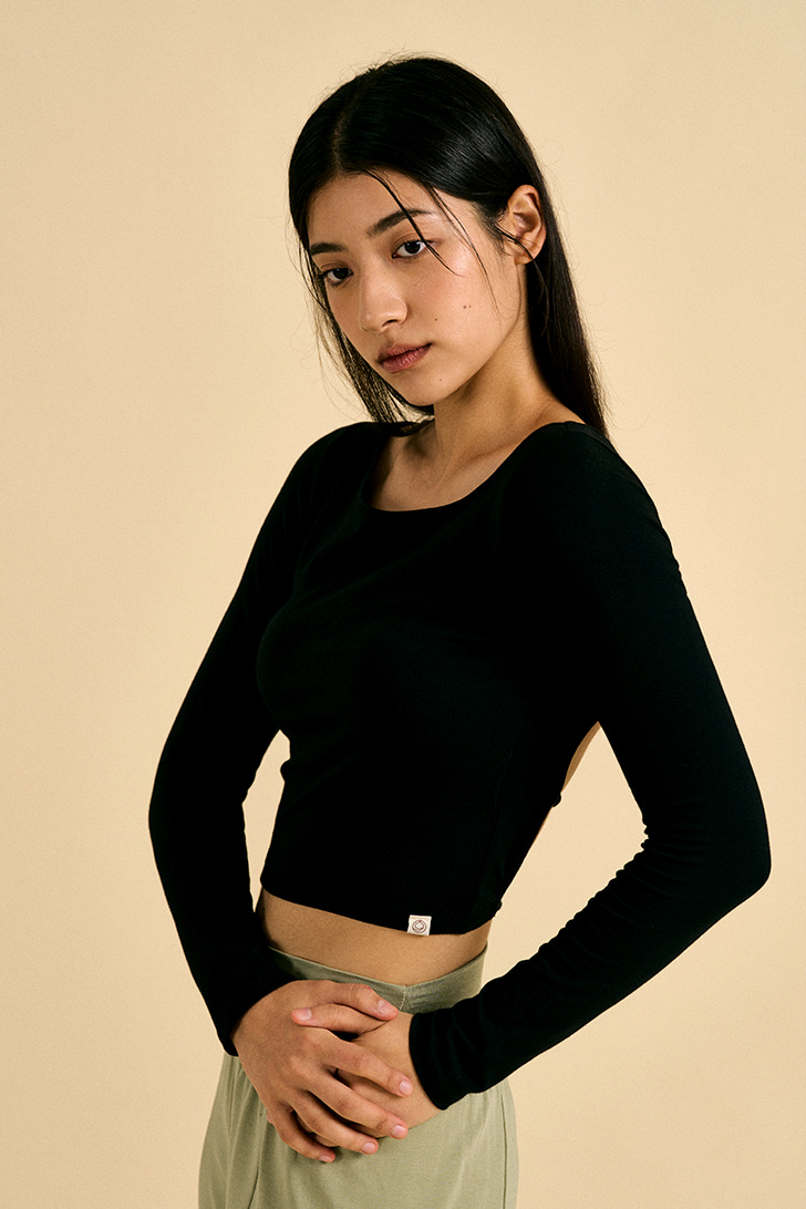 Dhyani 智慧胸墊長袖上衣 黑色 CON138BLK3