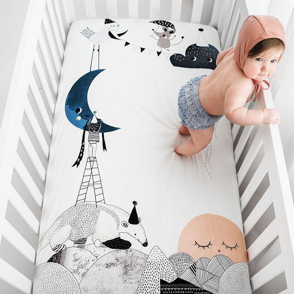 美國RookieHumans 嬰兒床純棉絲柔床包(月亮!生日快樂)3