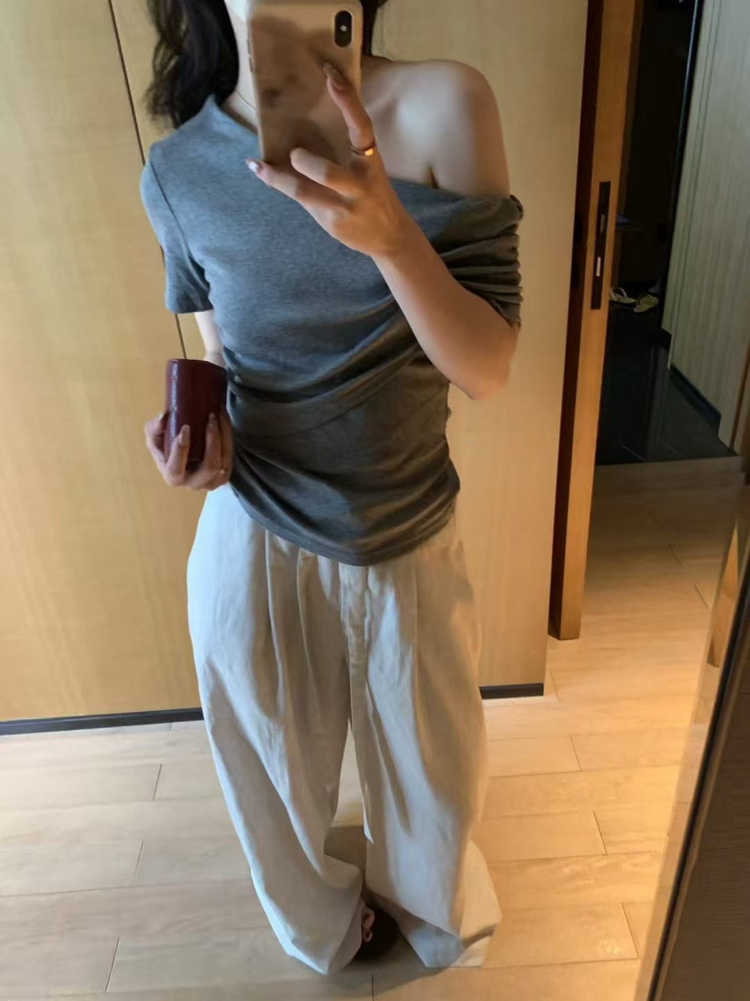 瘋狂自留款單袖拉肩t17