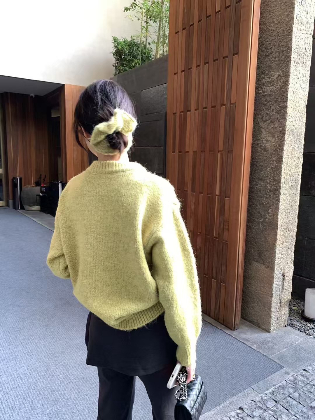 帶髮圈三色毛衣19