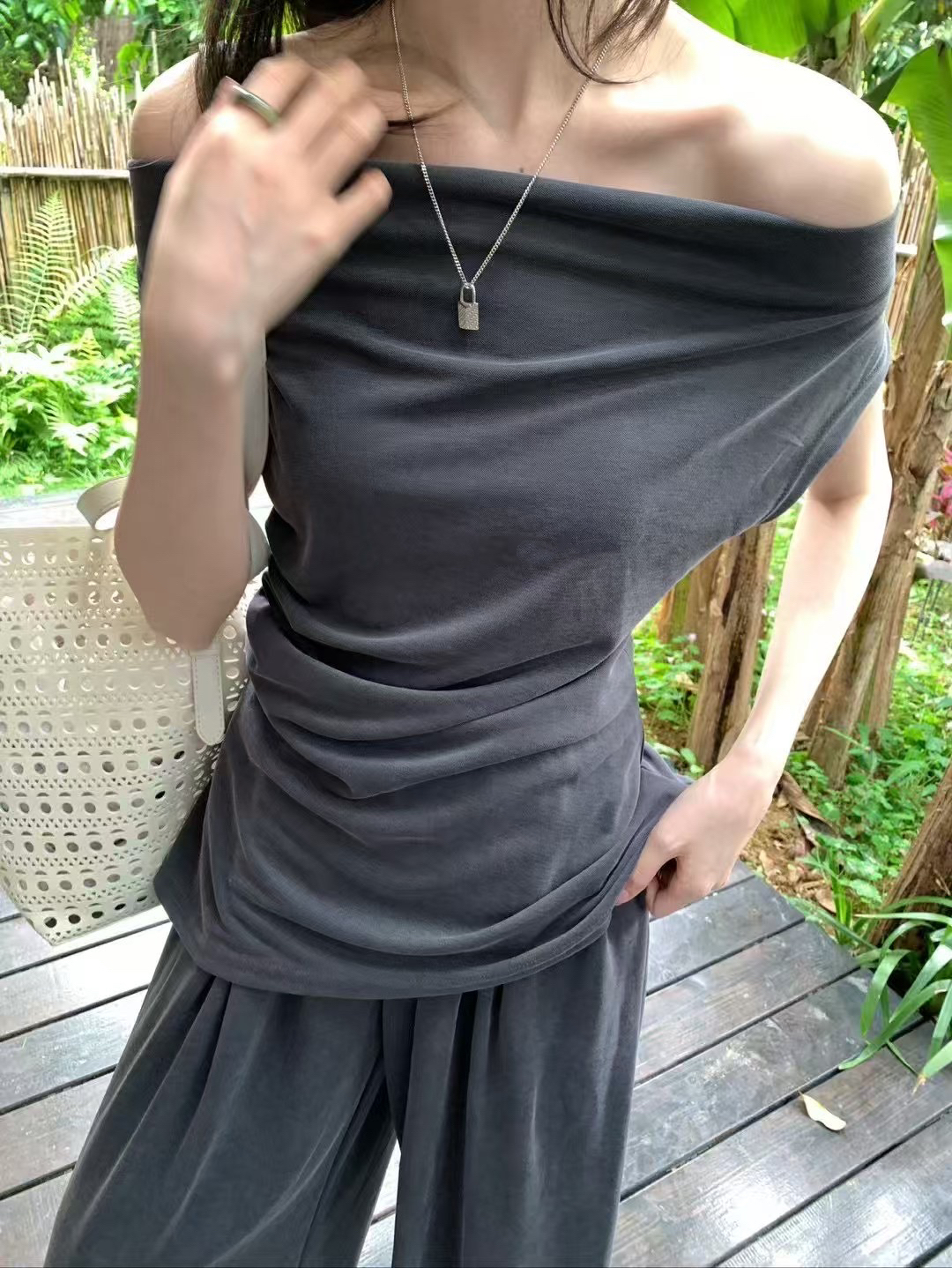 蕩領冰絲套裝15