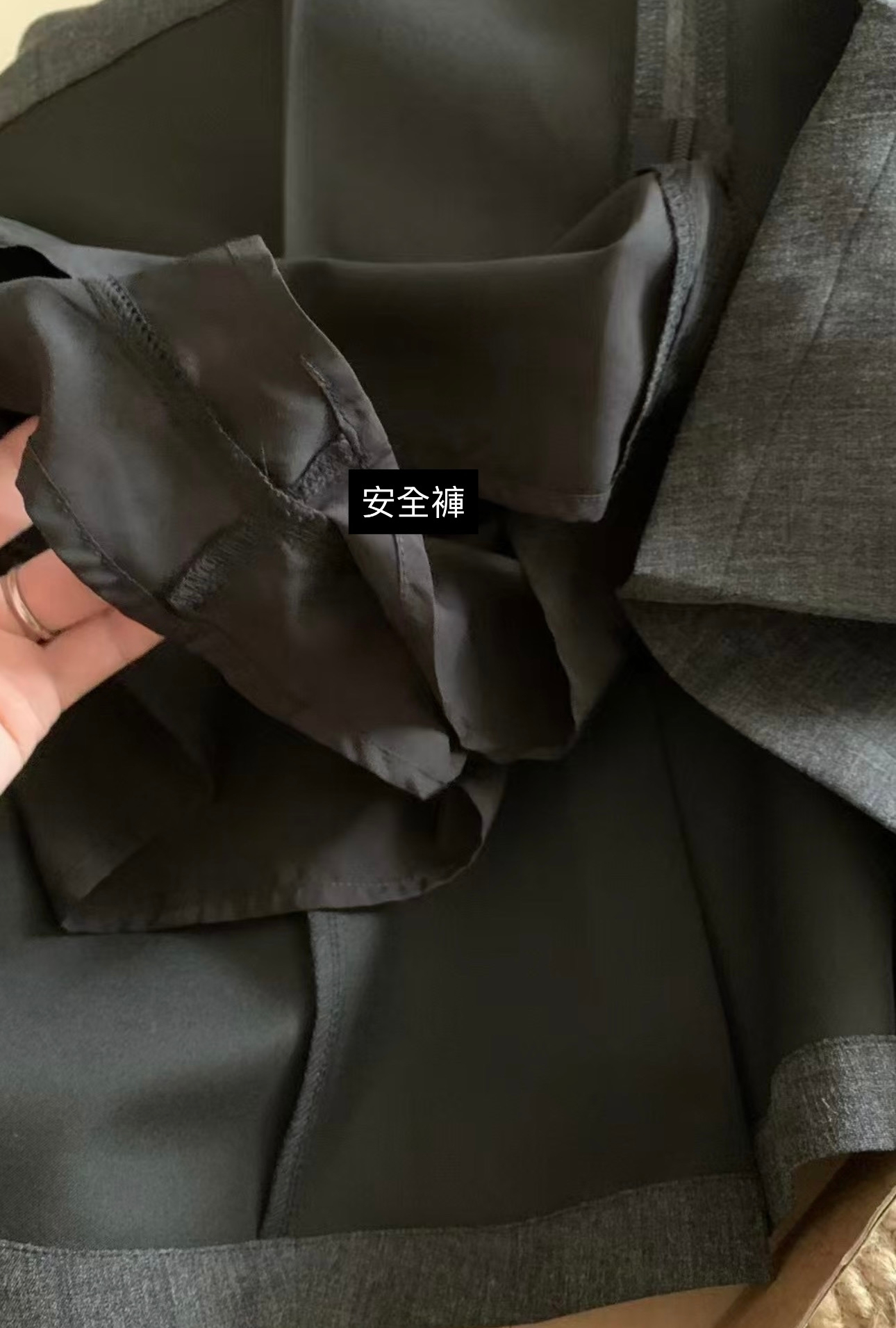 綁帶側邊百褶短裙3