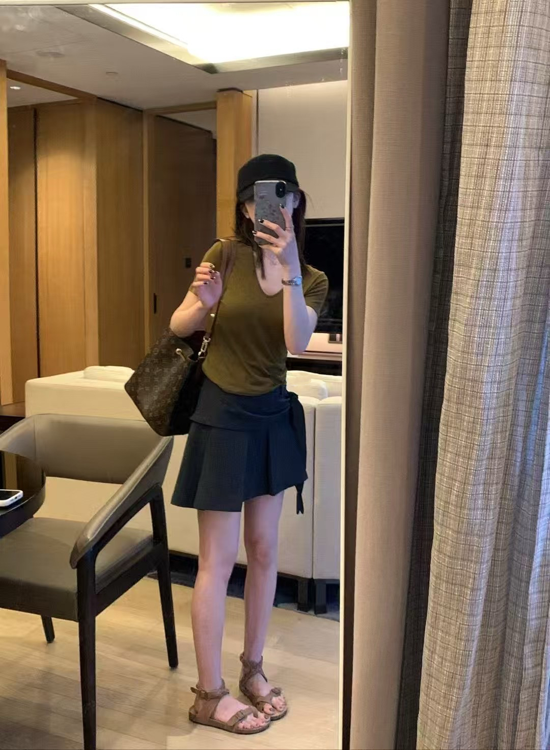 綁帶側邊百褶短裙2