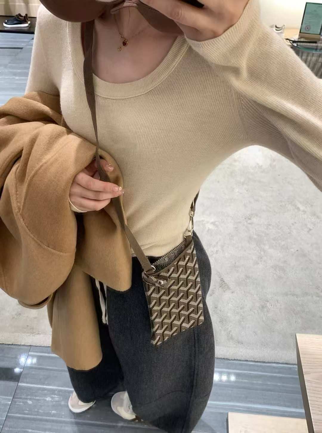 戈雅多功能包包5