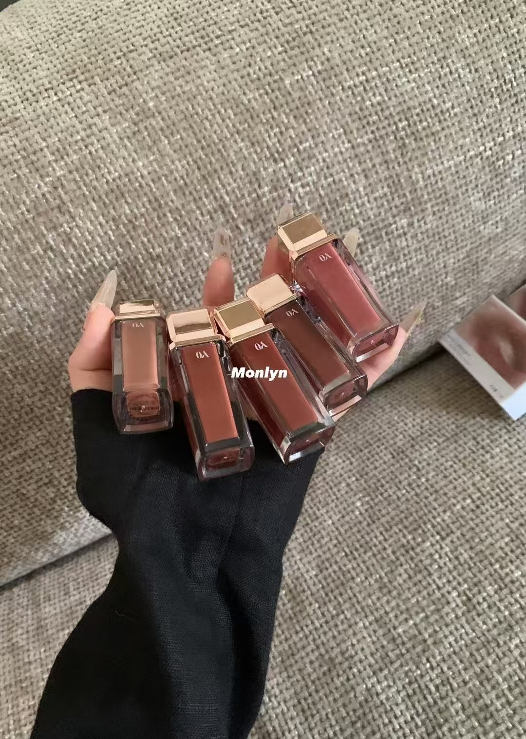 monlyn“自主品牌“唇釉17
