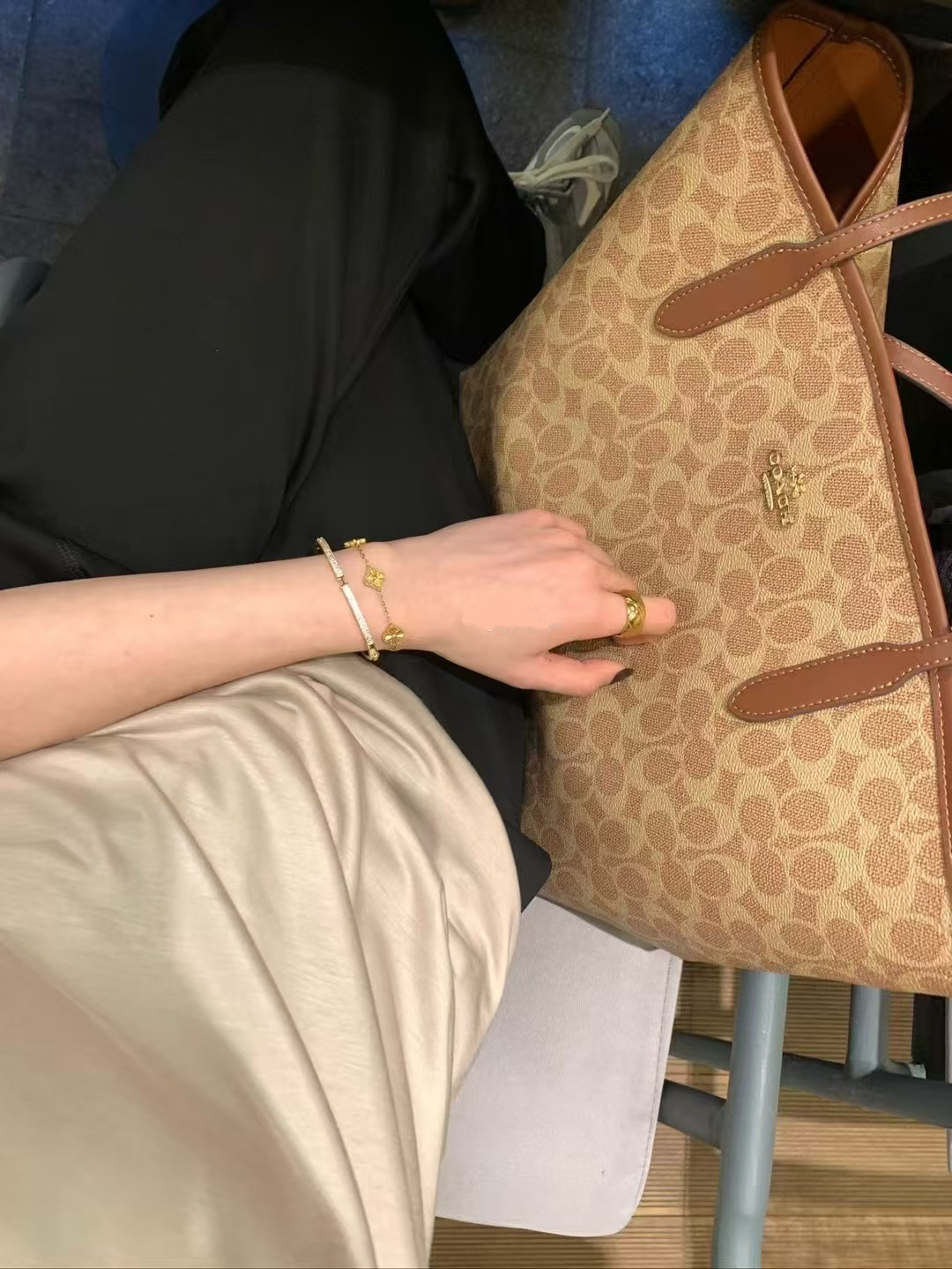 高級料！4色珠光tee23