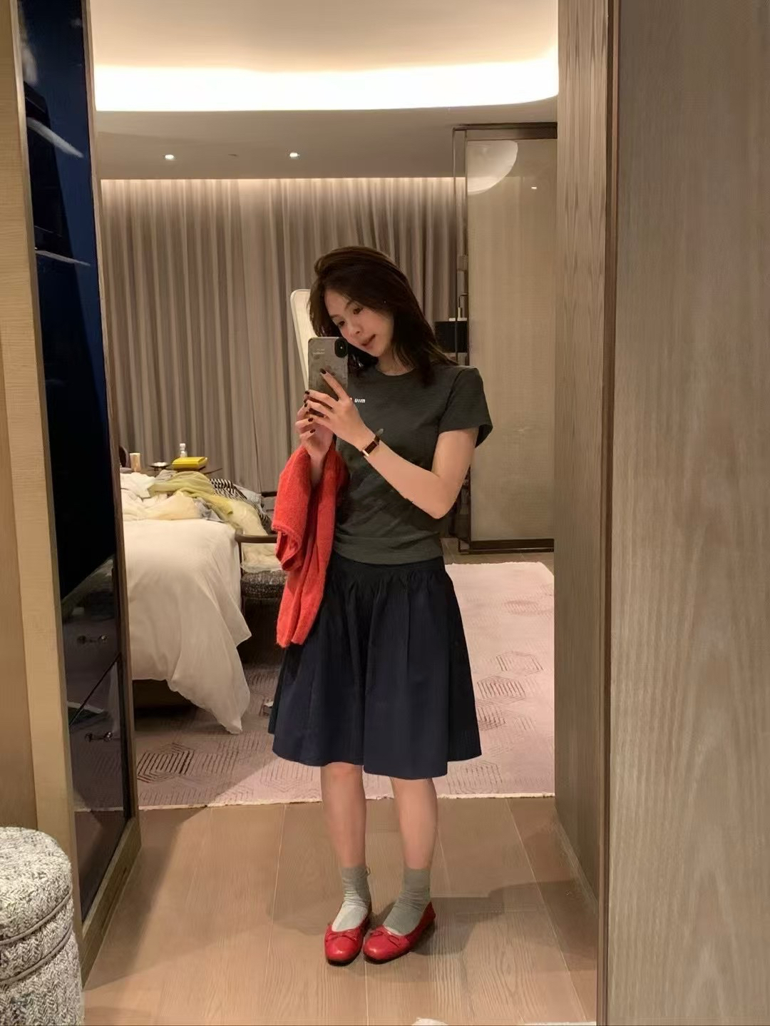 自留款！今年很愛中長半裙7