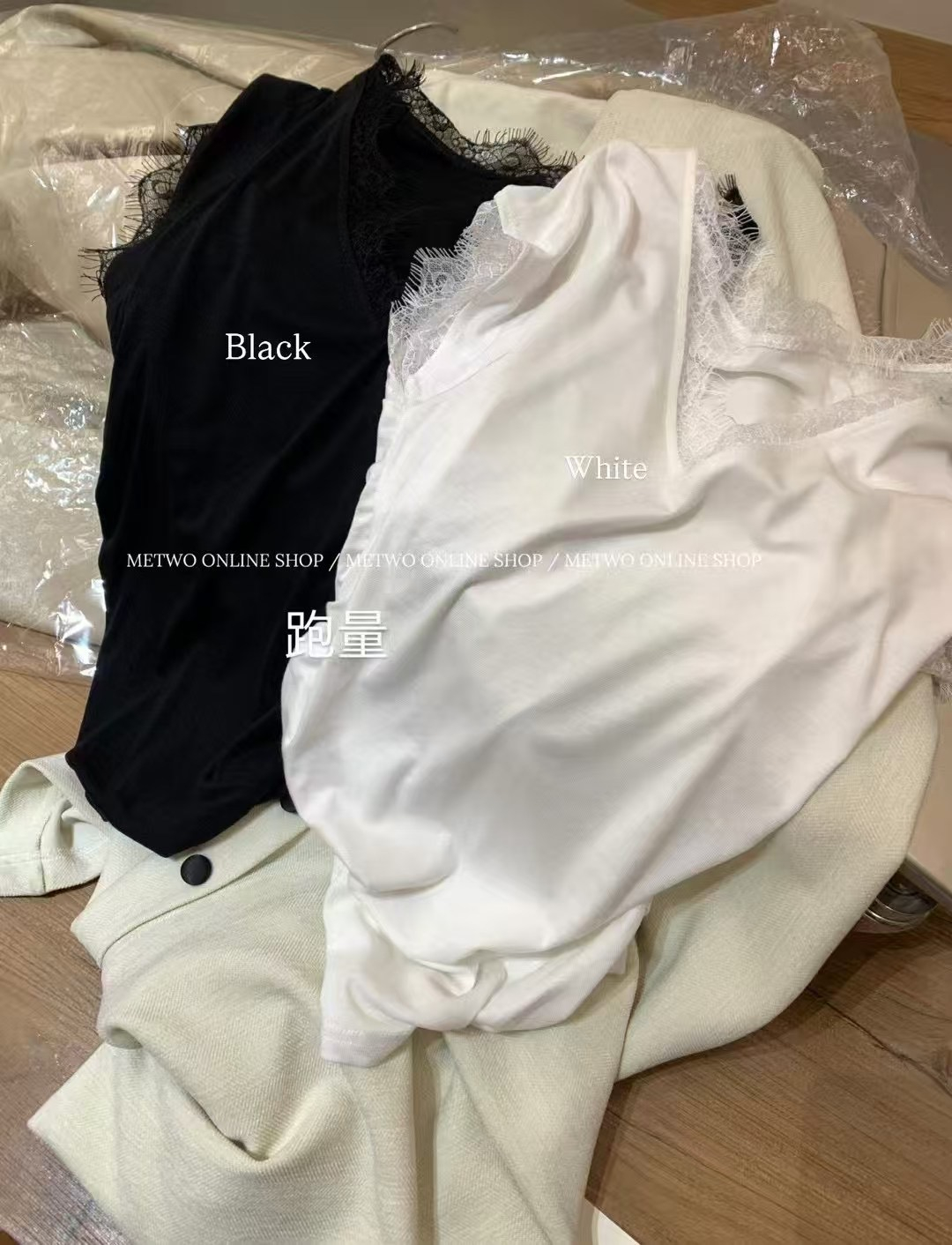 kitty網紗刺繡tee21