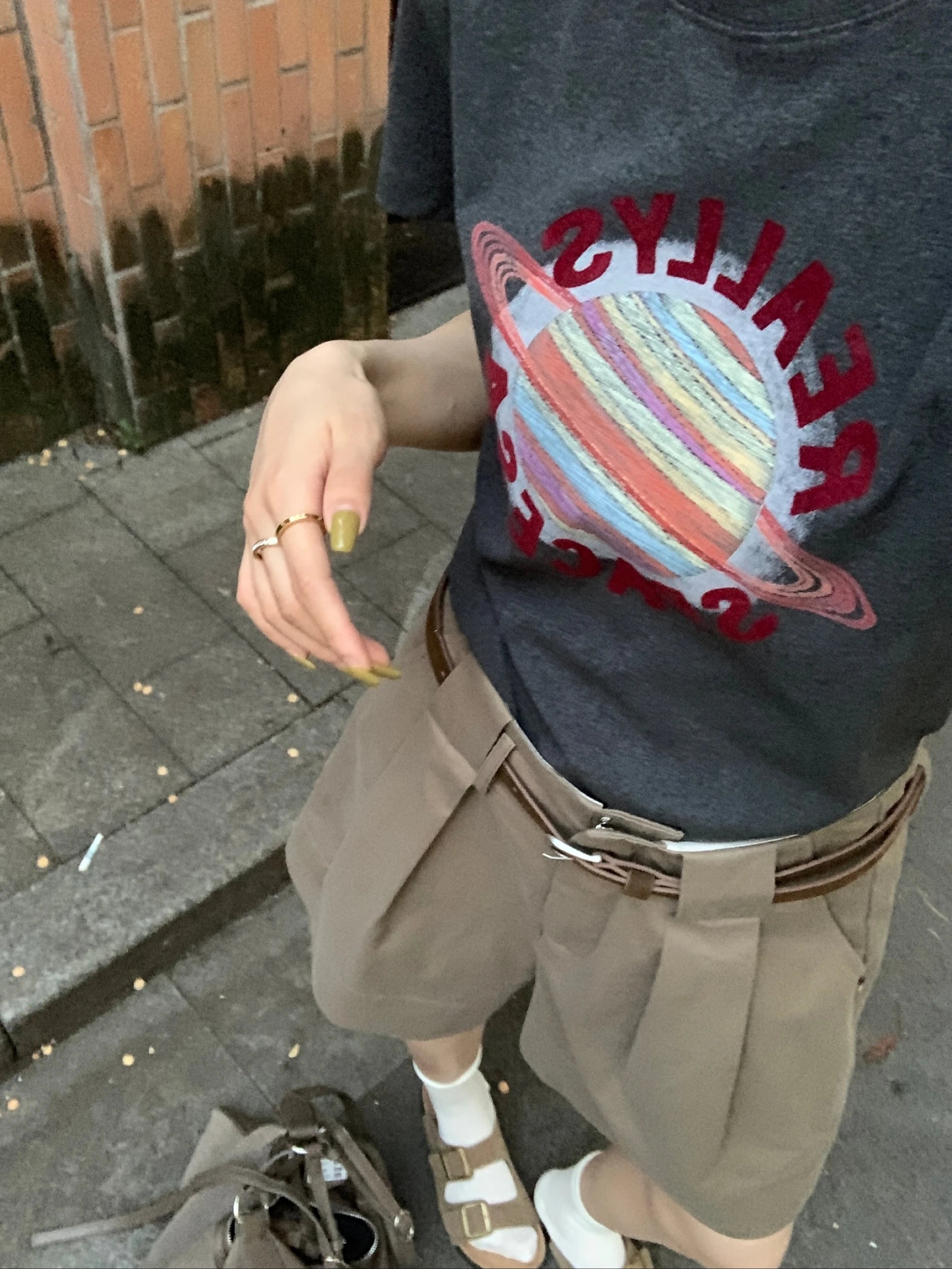 工藝刺繡快樂星球tee2