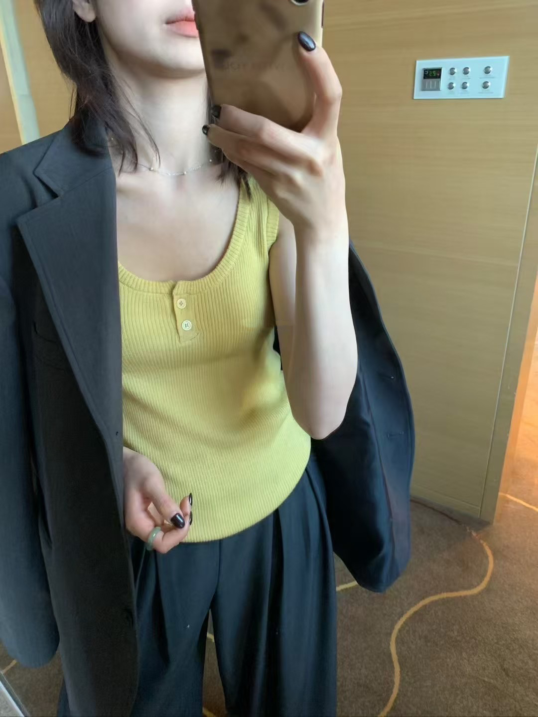 大U鈕扣內搭背心11