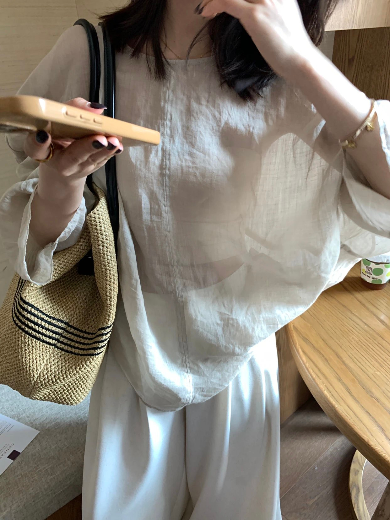 清冷苧麻鬆弛上衣1