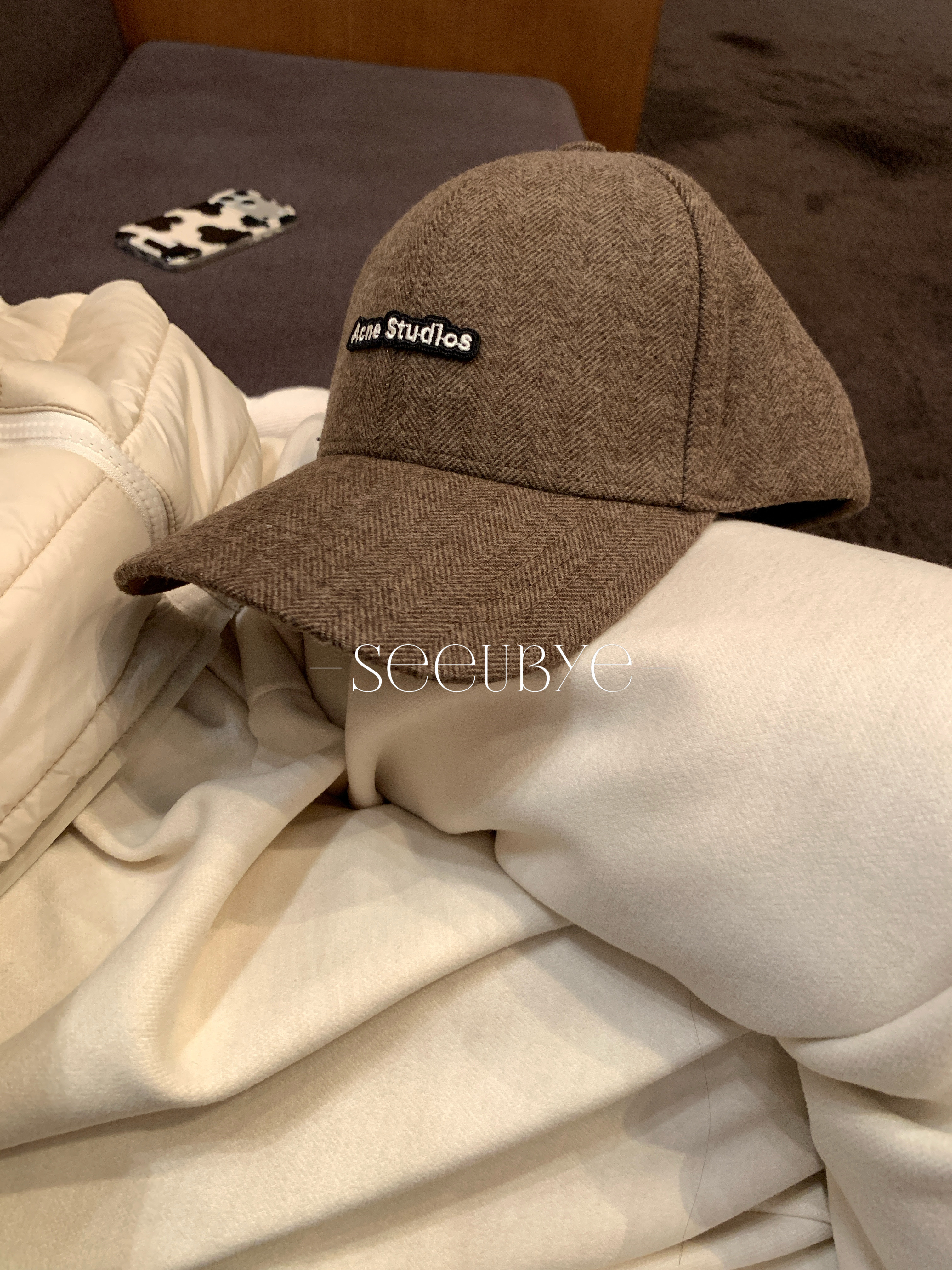 Acne鴨舌帽1