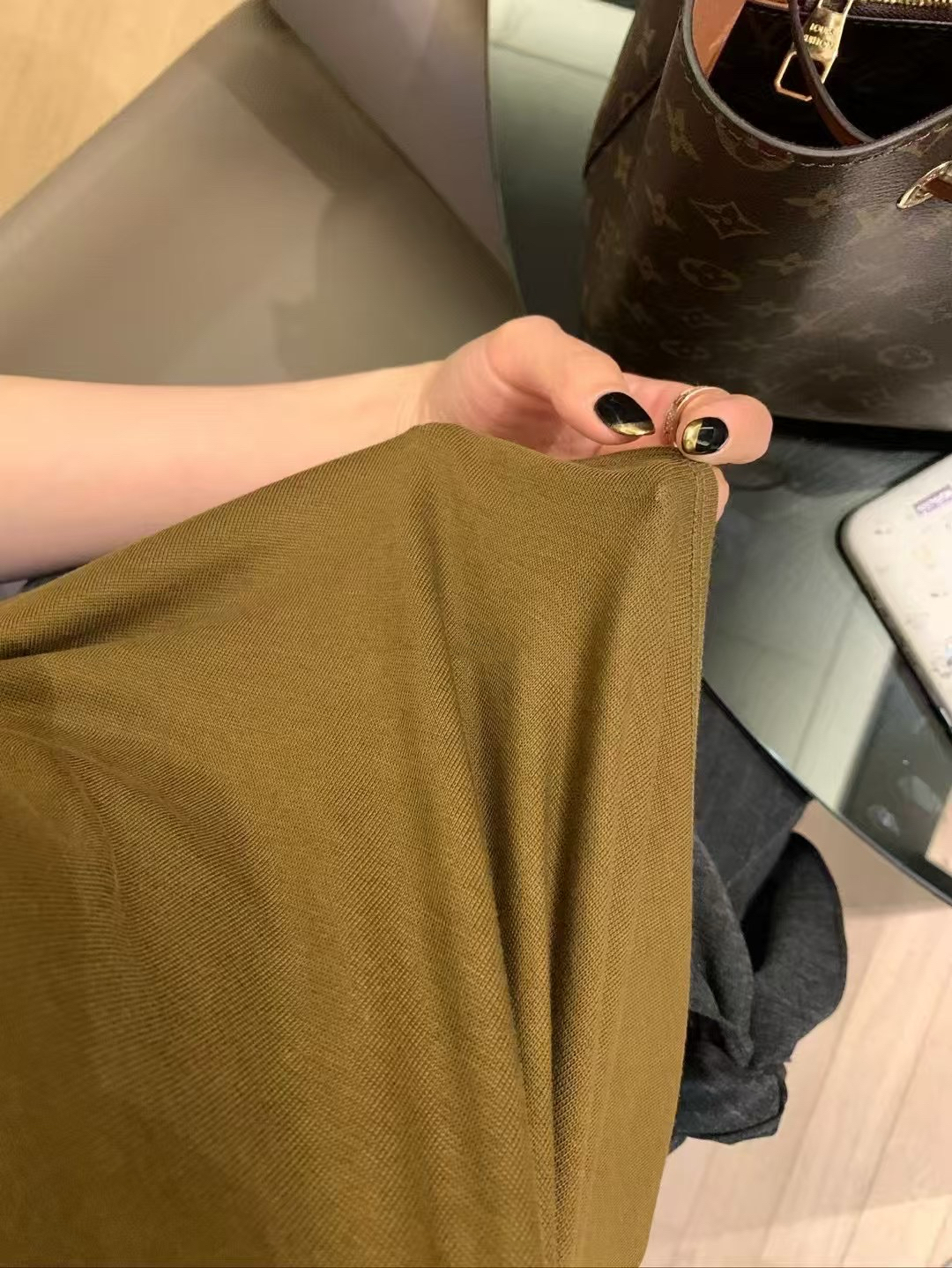 天絲高品料V領紙片tee13