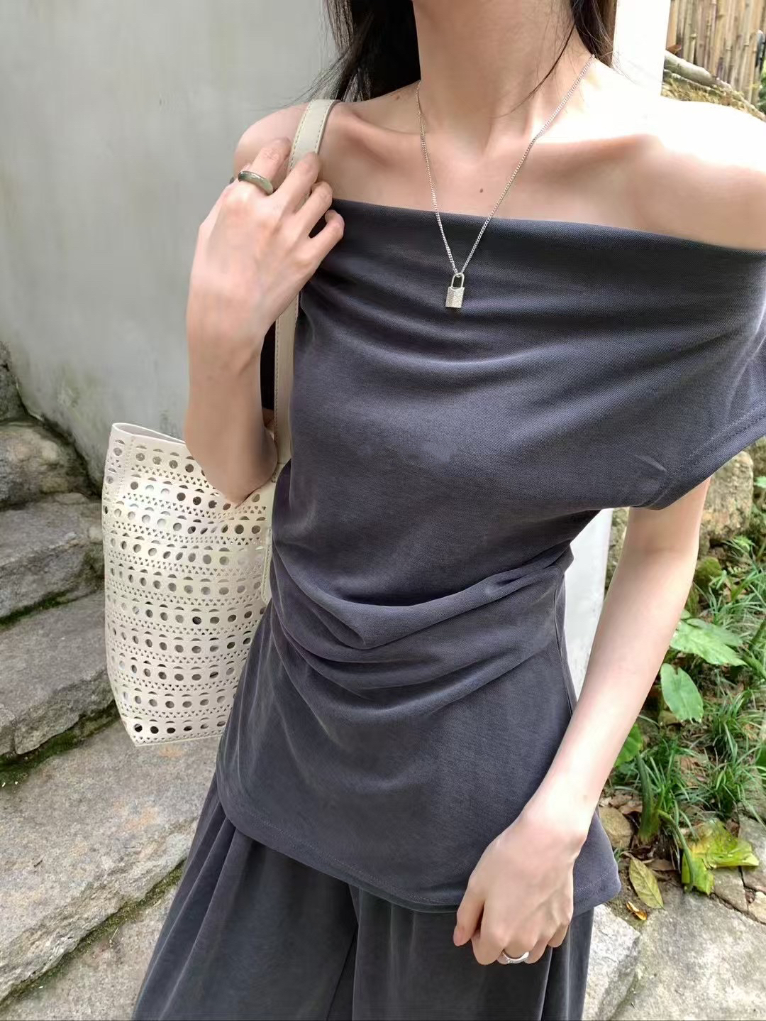 蕩領冰絲套裝13