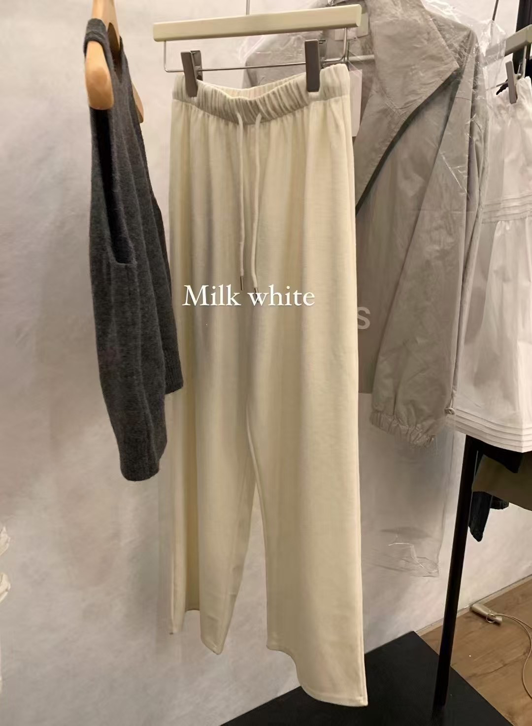 早春第一條運動腿王褲10