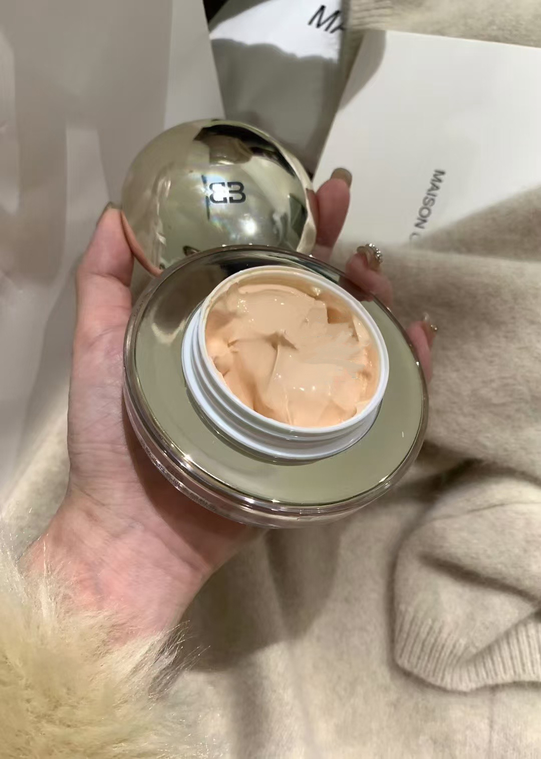 品牌首推：水光素顏霜2