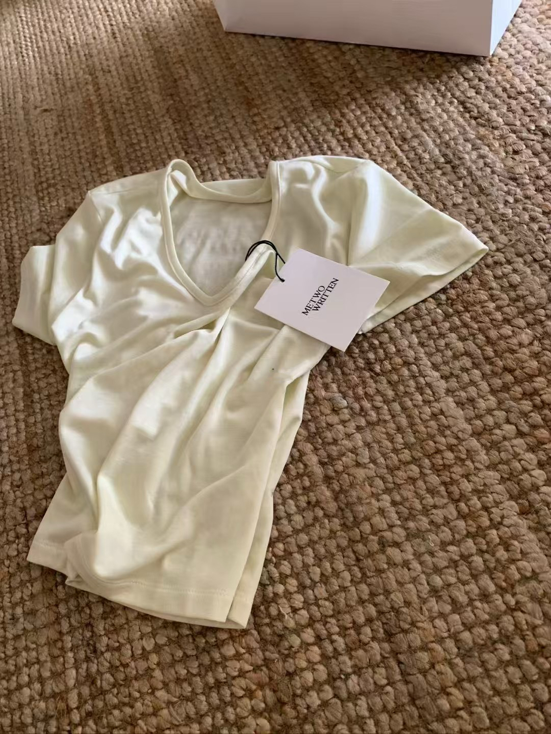 天絲高品料V領紙片tee7