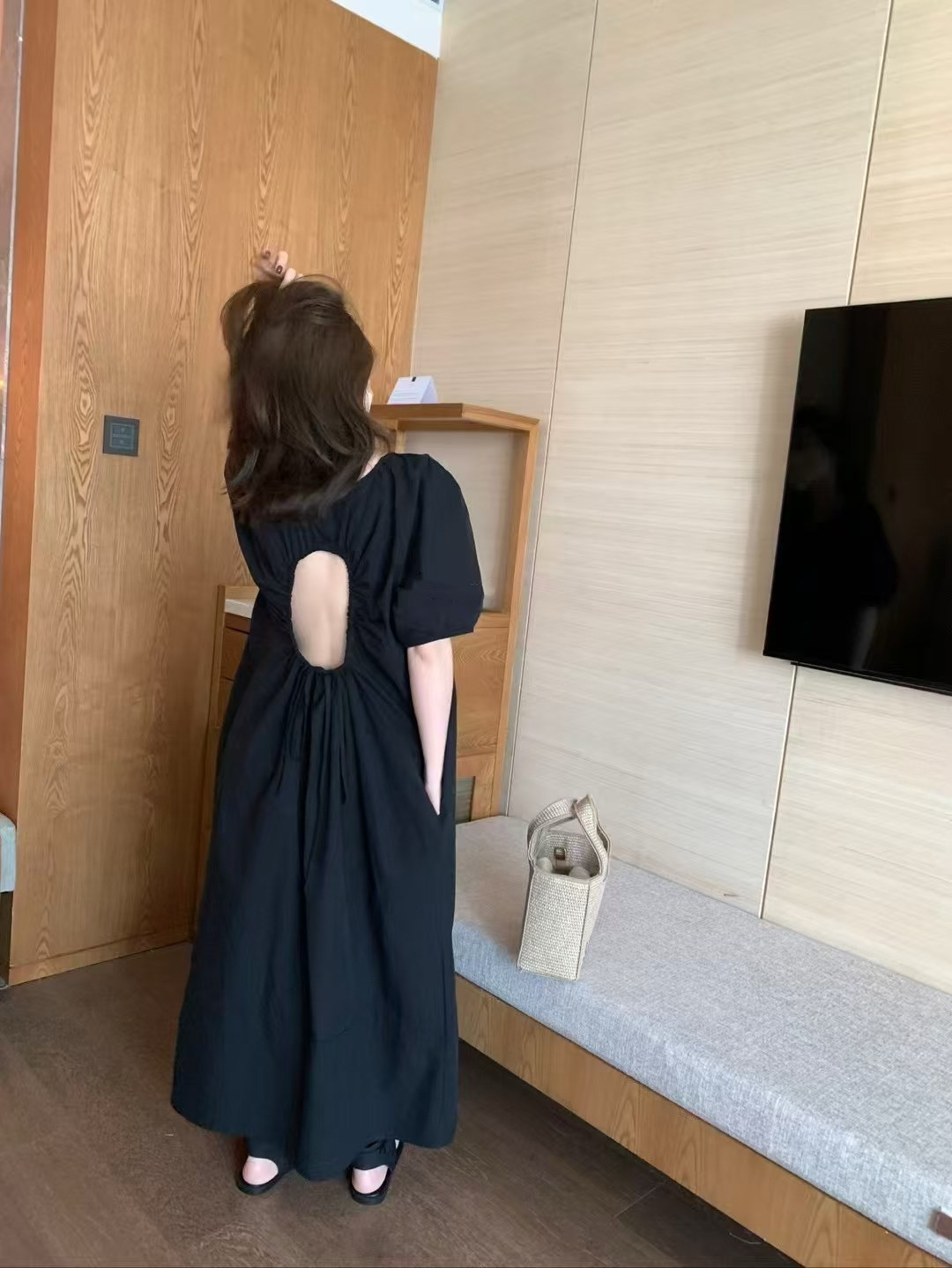 韓代露背連衣裙11