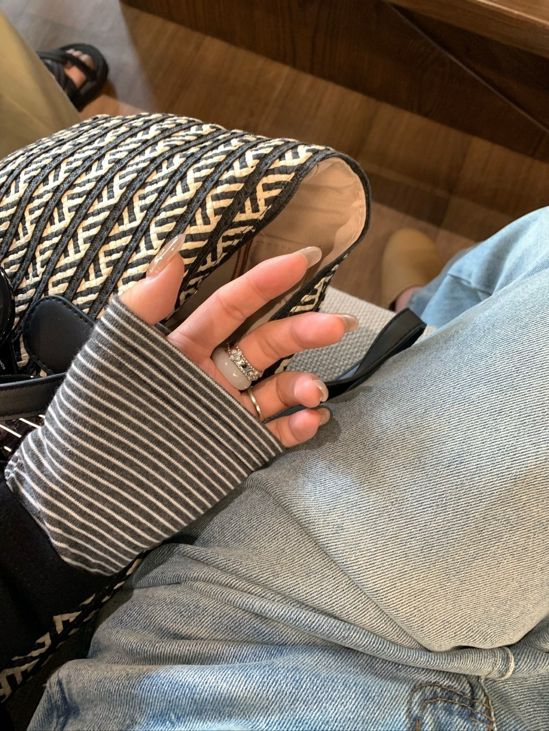 拼接條紋polo針織上衣7