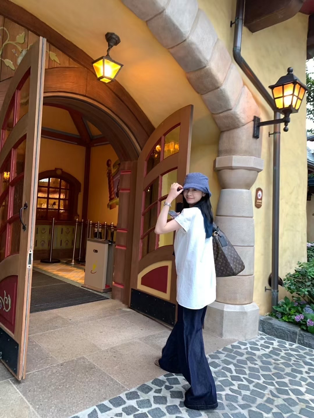 私服中長白襯衣裙7