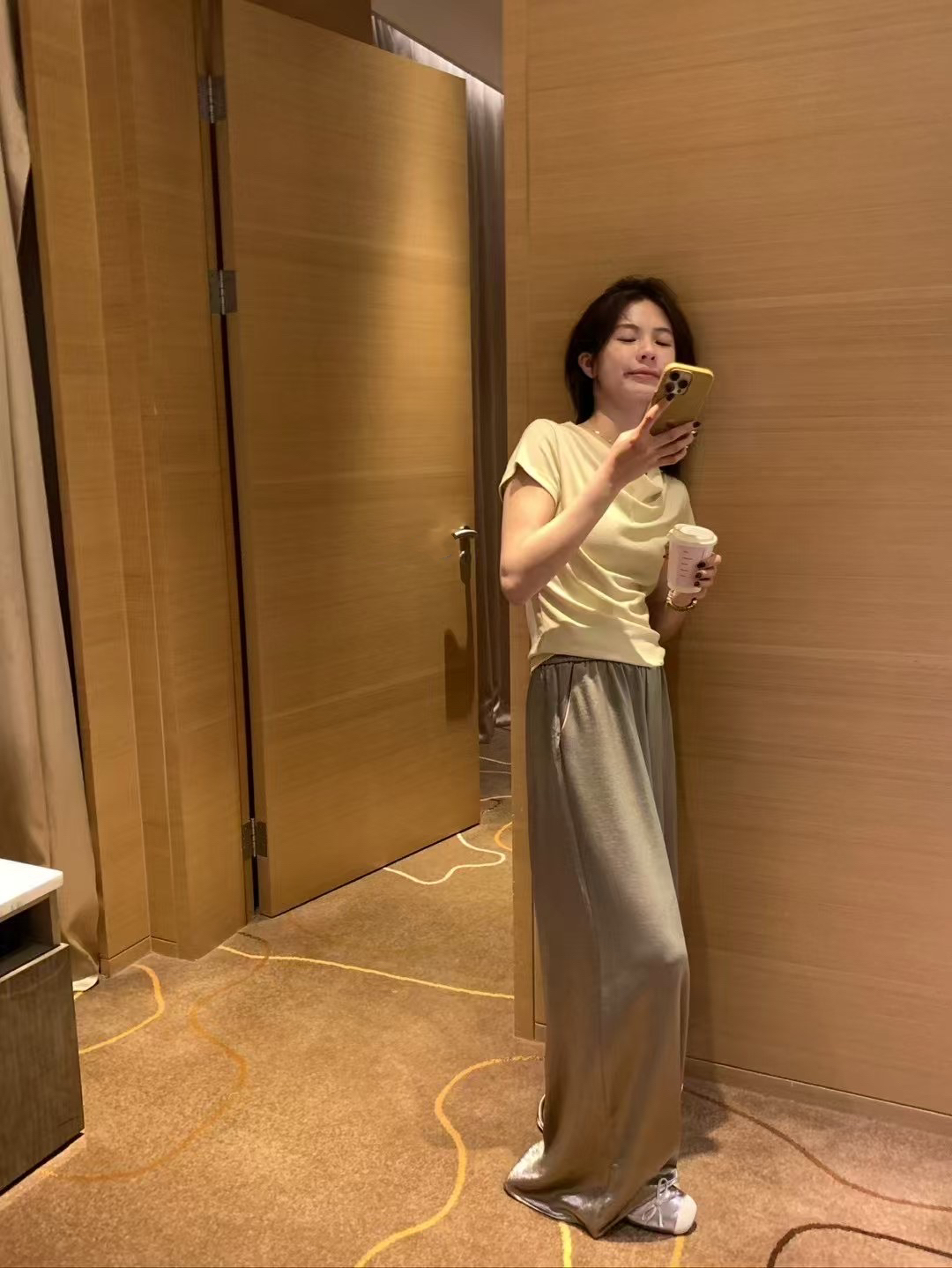 蕩領氣質6色上衣14