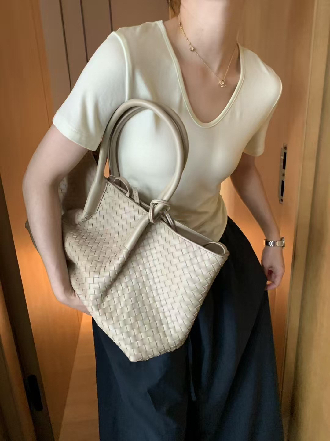 天絲高品料V領紙片tee5