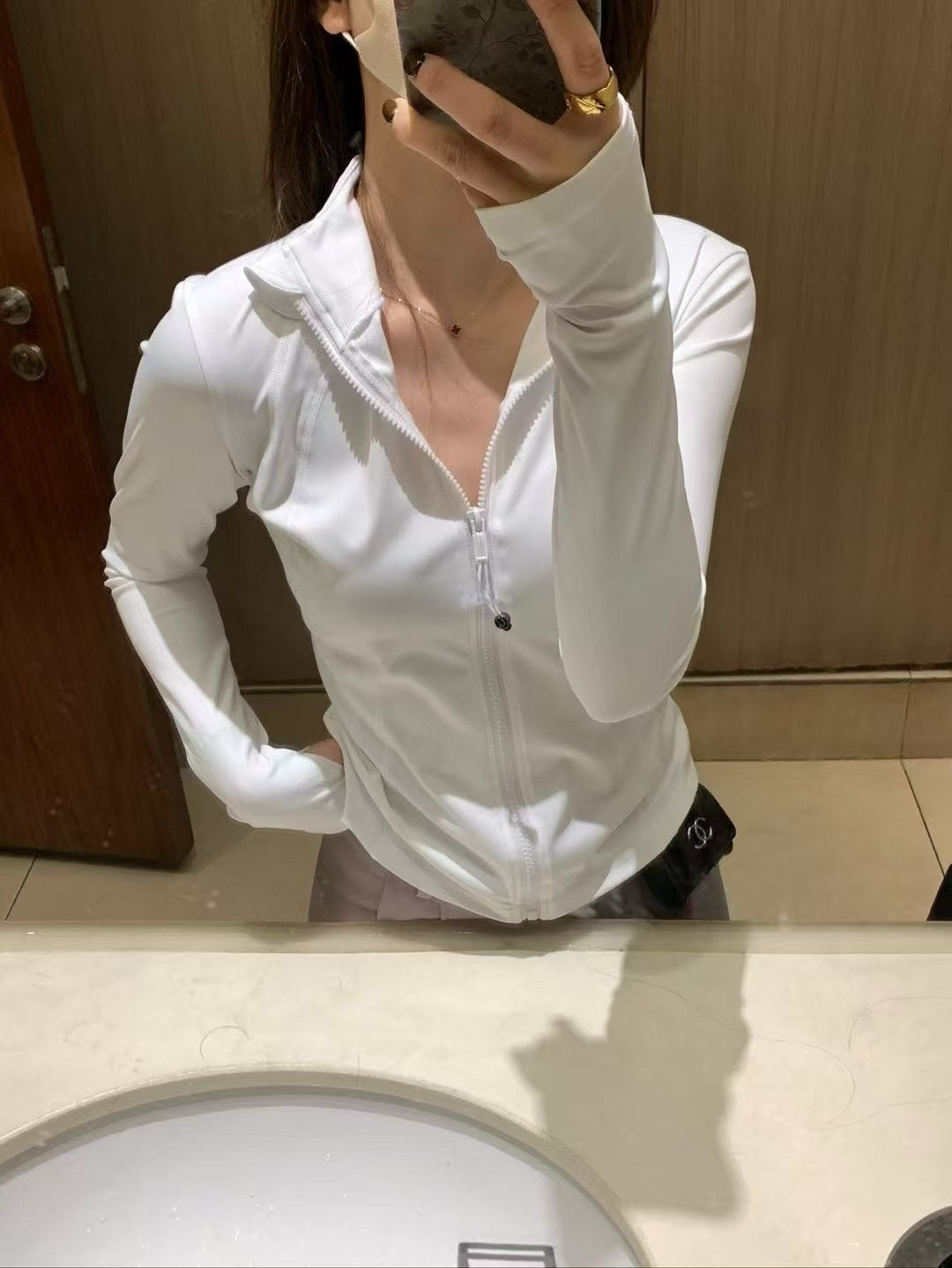 人手一件防曬外套5