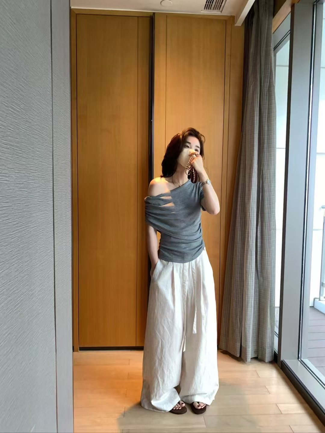 瘋狂自留款單袖拉肩t13