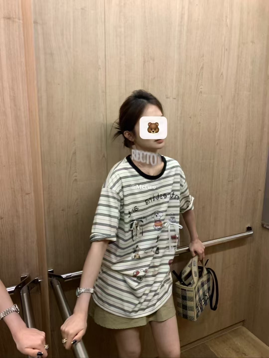 大版塗鴉條紋tee6