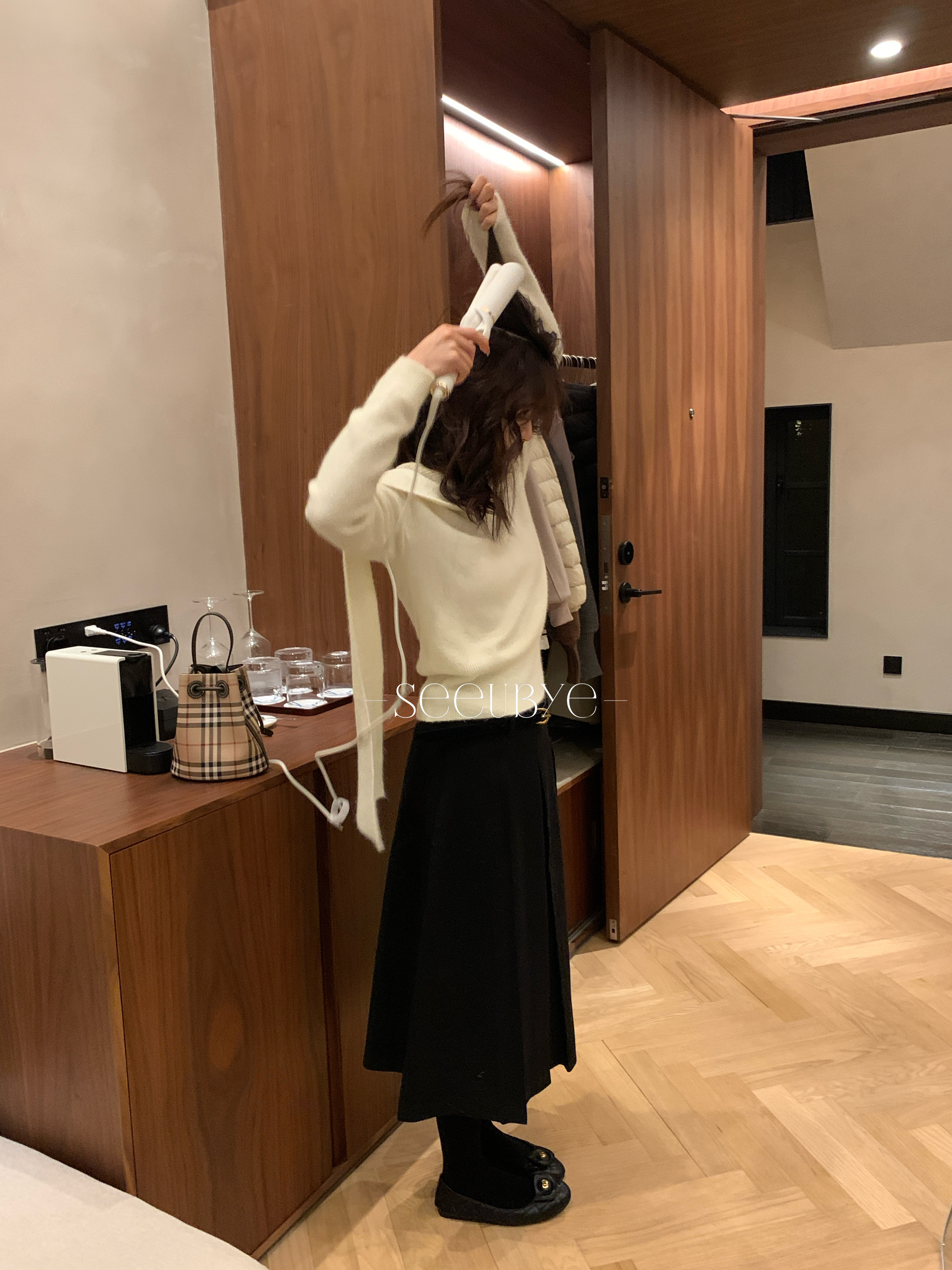 高品白標披肩毛衣6