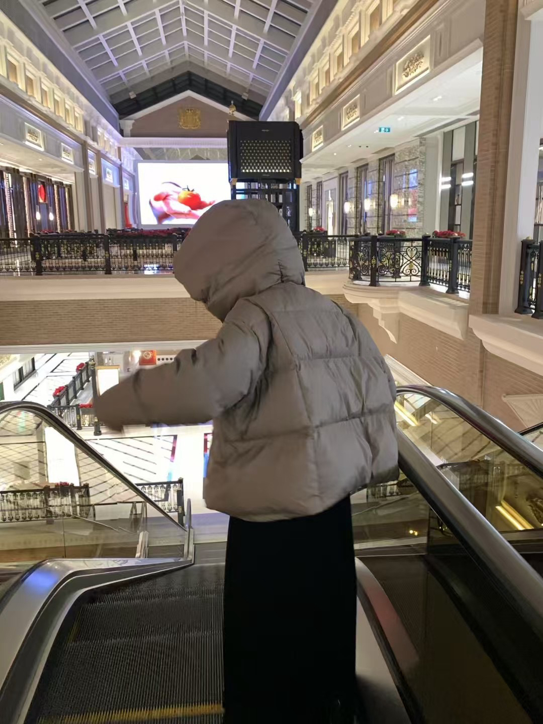 限量款雲朵帽國標羽絨外套14