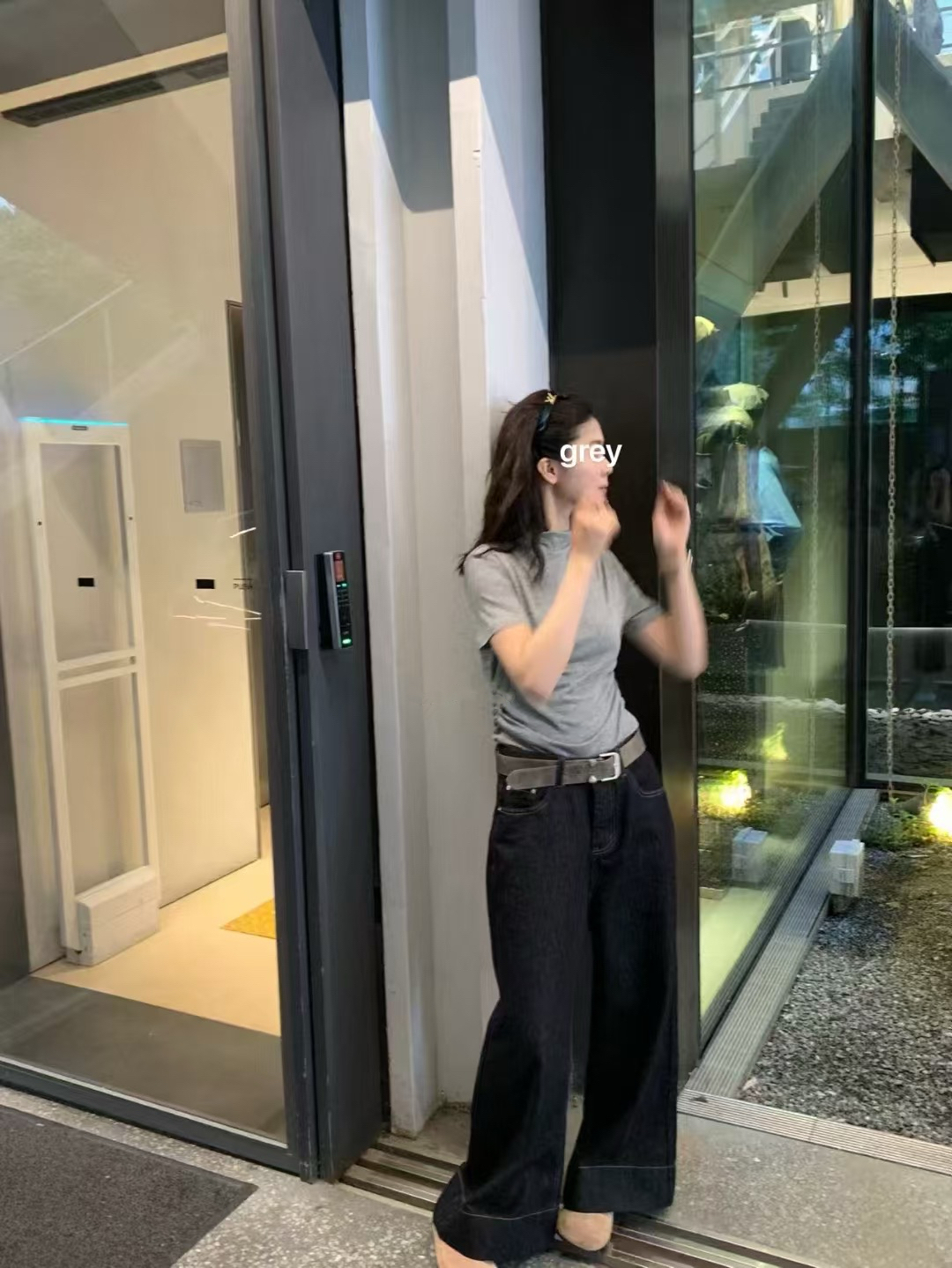 微高領氣質上衣3