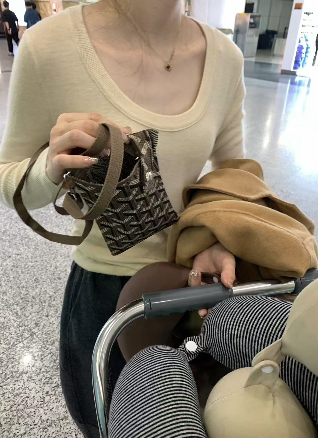 戈雅多功能包包3