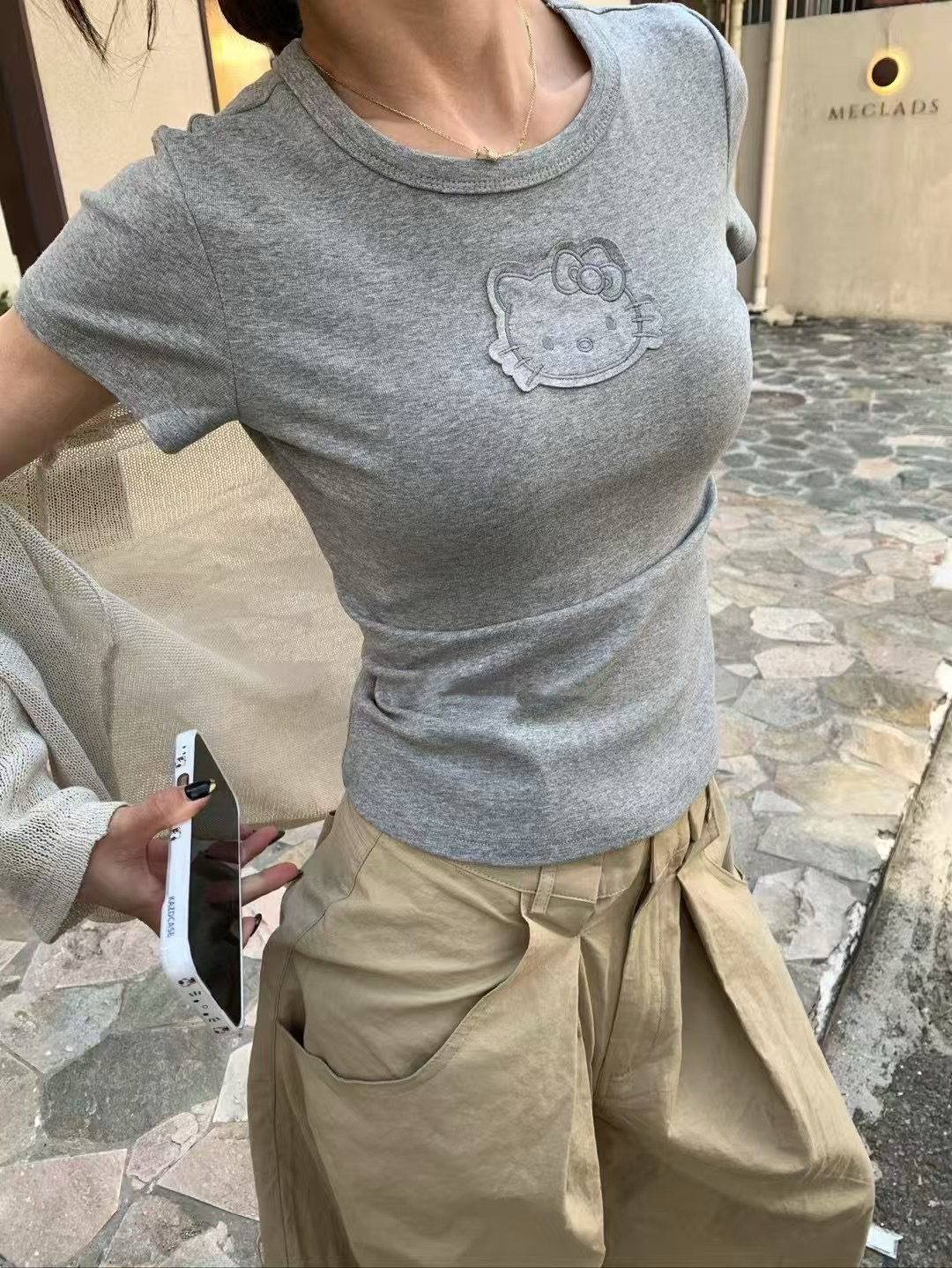 hello kitty灰t7